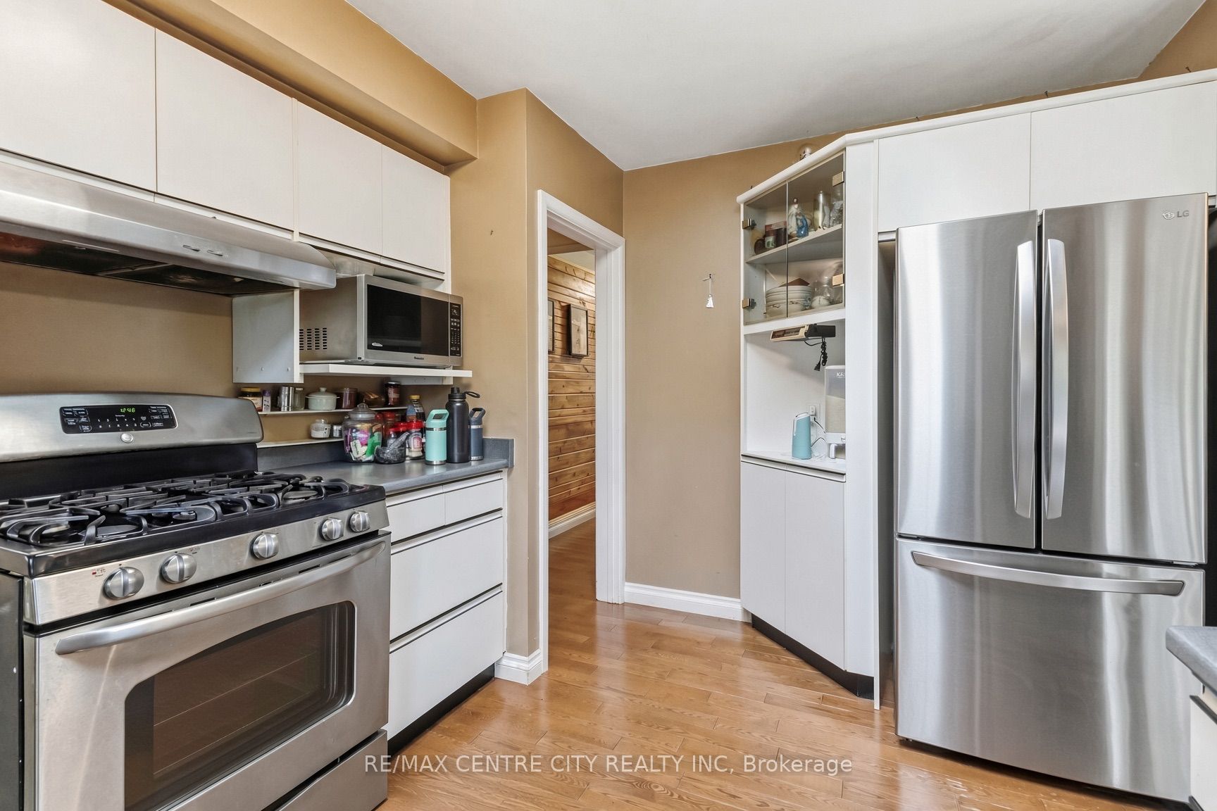 859 Dalkeith Crescent Property Photo 9