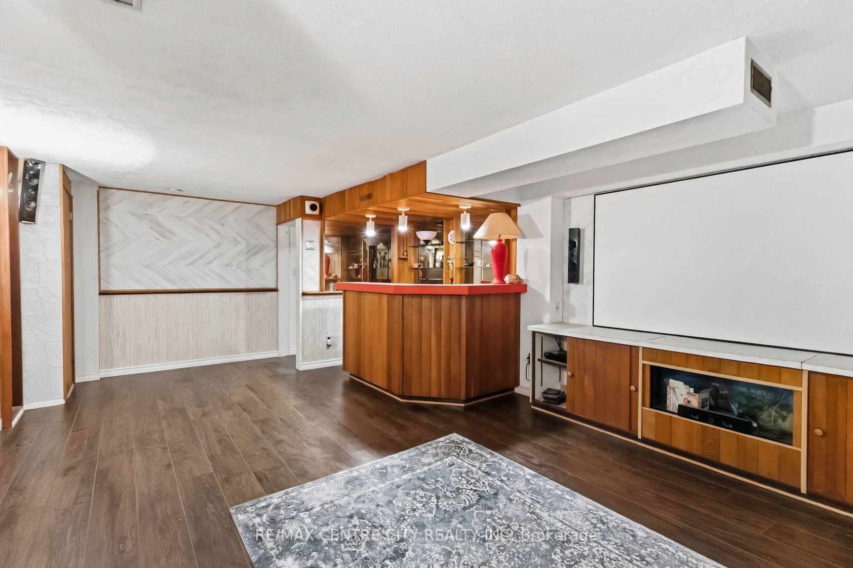 859 Dalkeith Crescent Property Photo 16