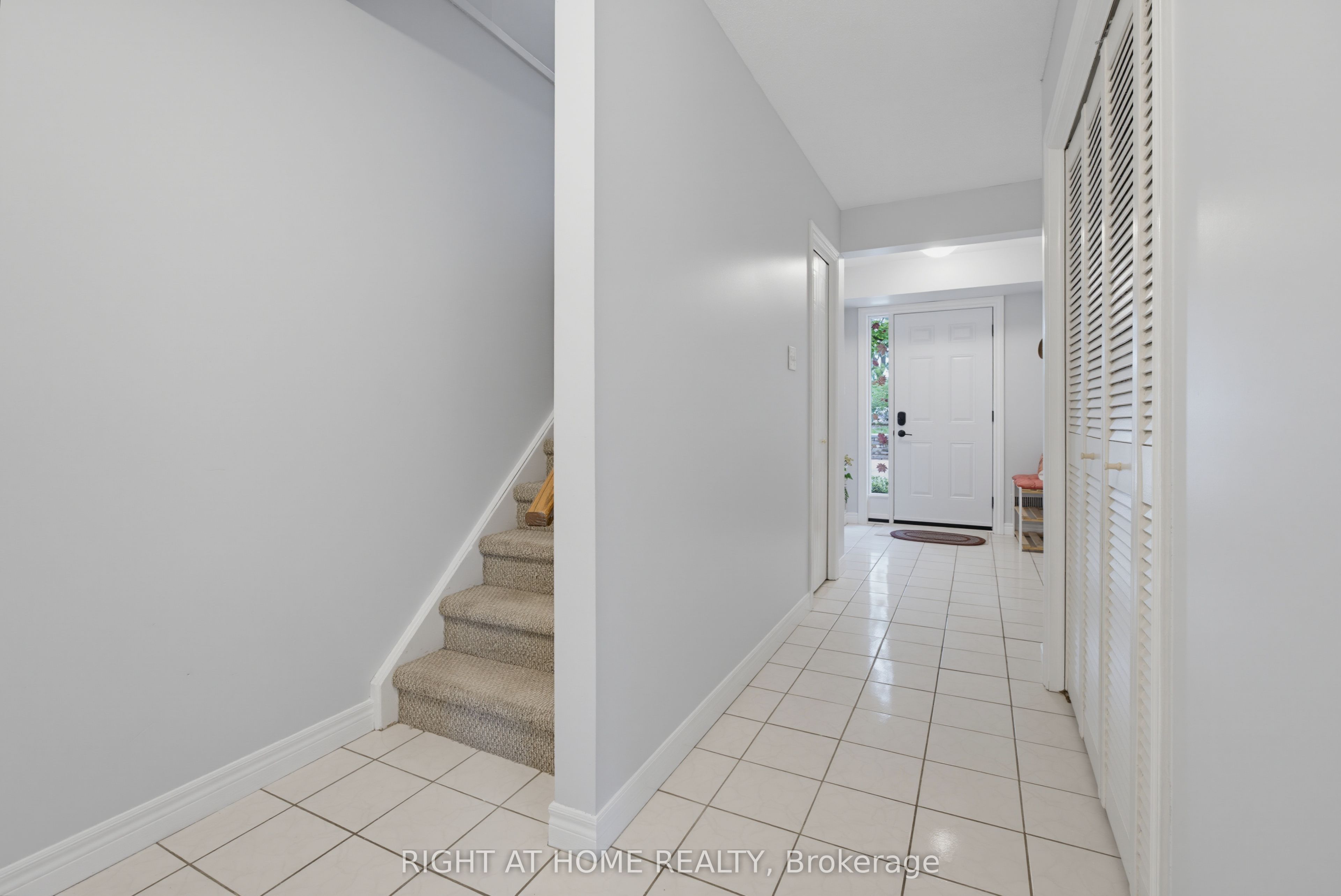 1548 Richmond Street 14 Property Photo 7