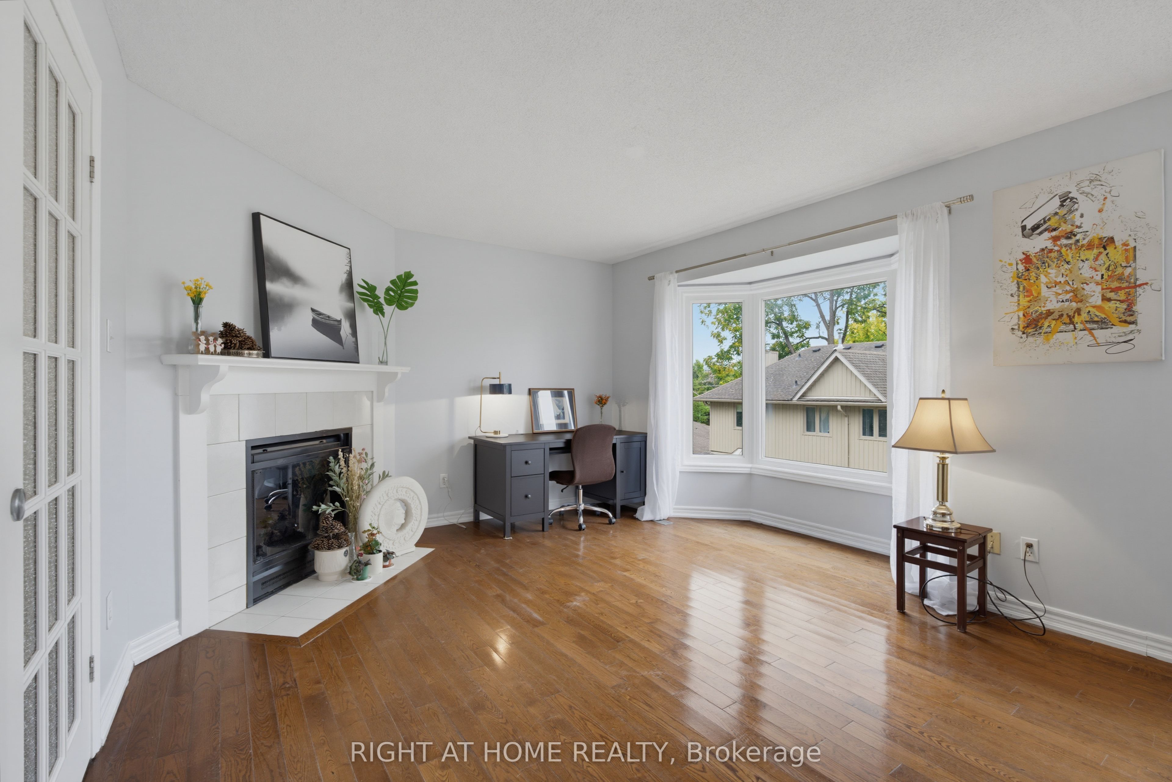 1548 Richmond Street 14 Property Photo 18