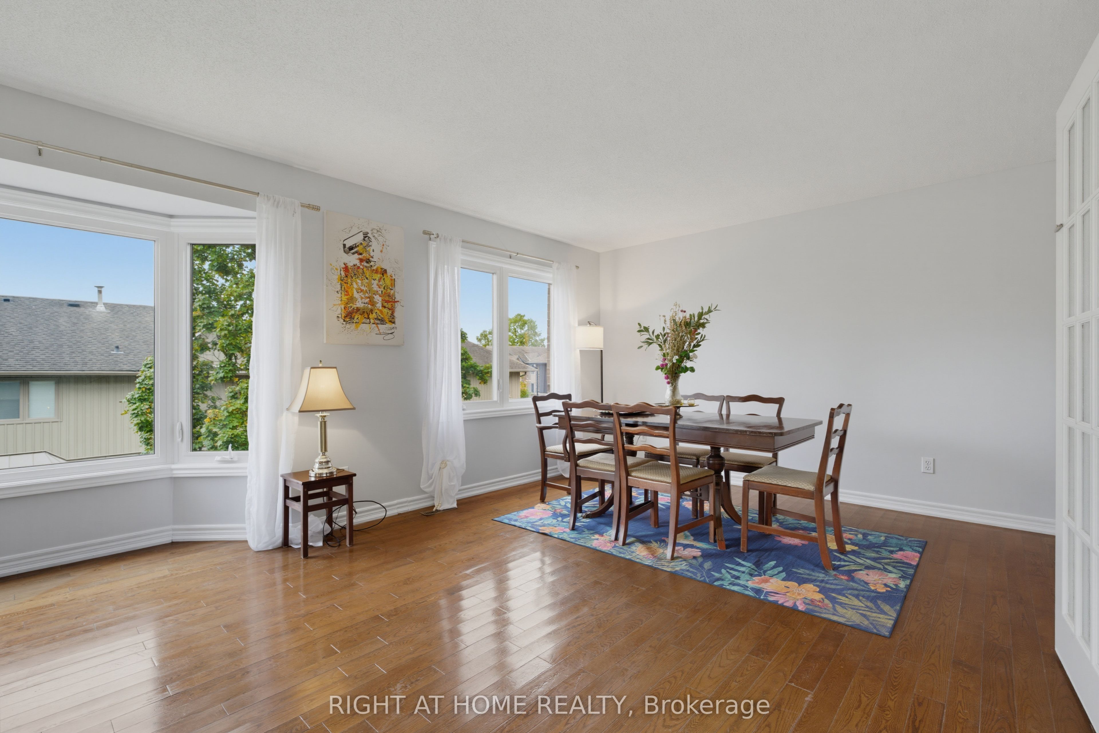 1548 Richmond Street 14 Property Photo 20