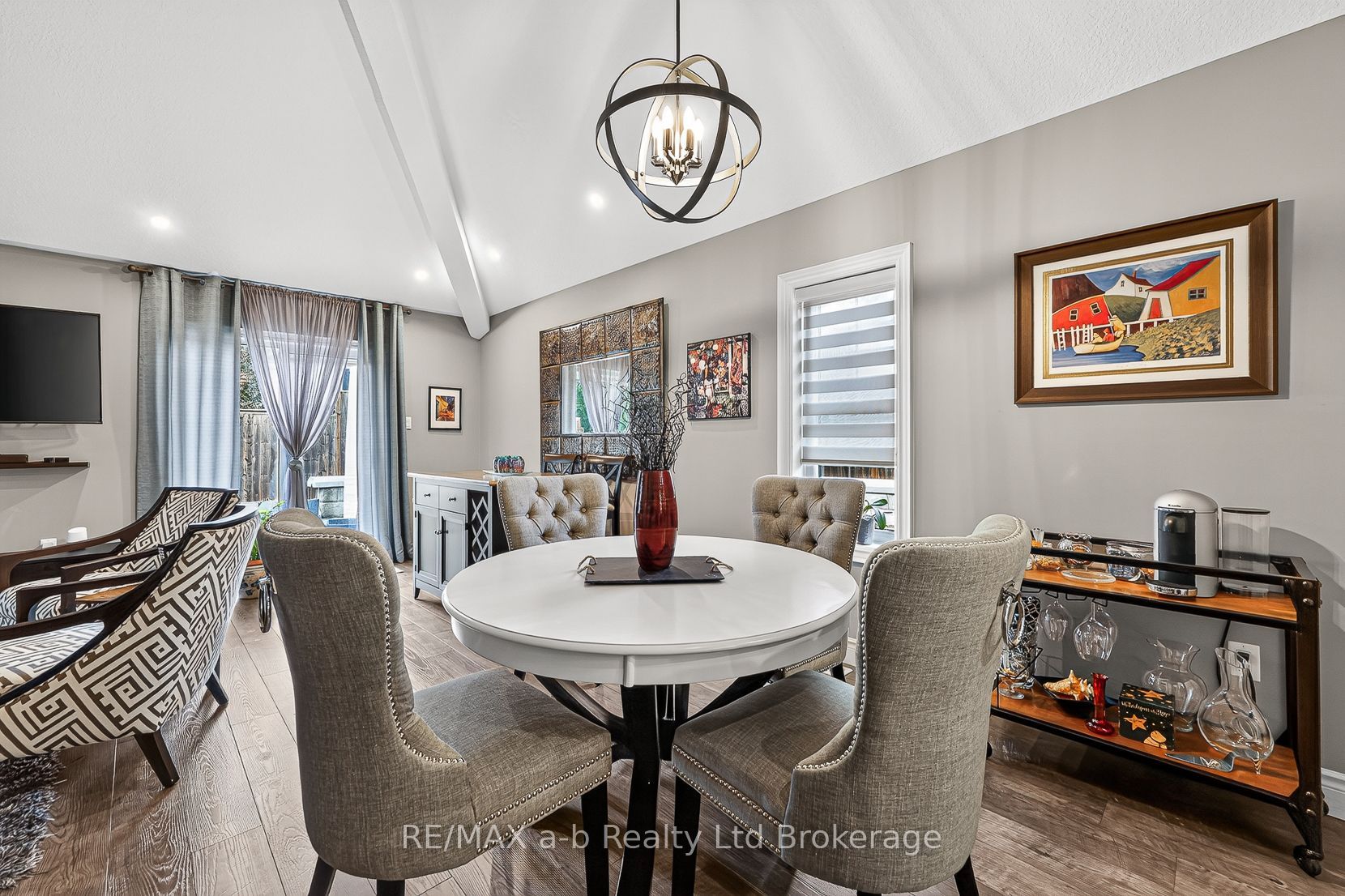 175 Ingersoll Street N 9 Property Photo 18