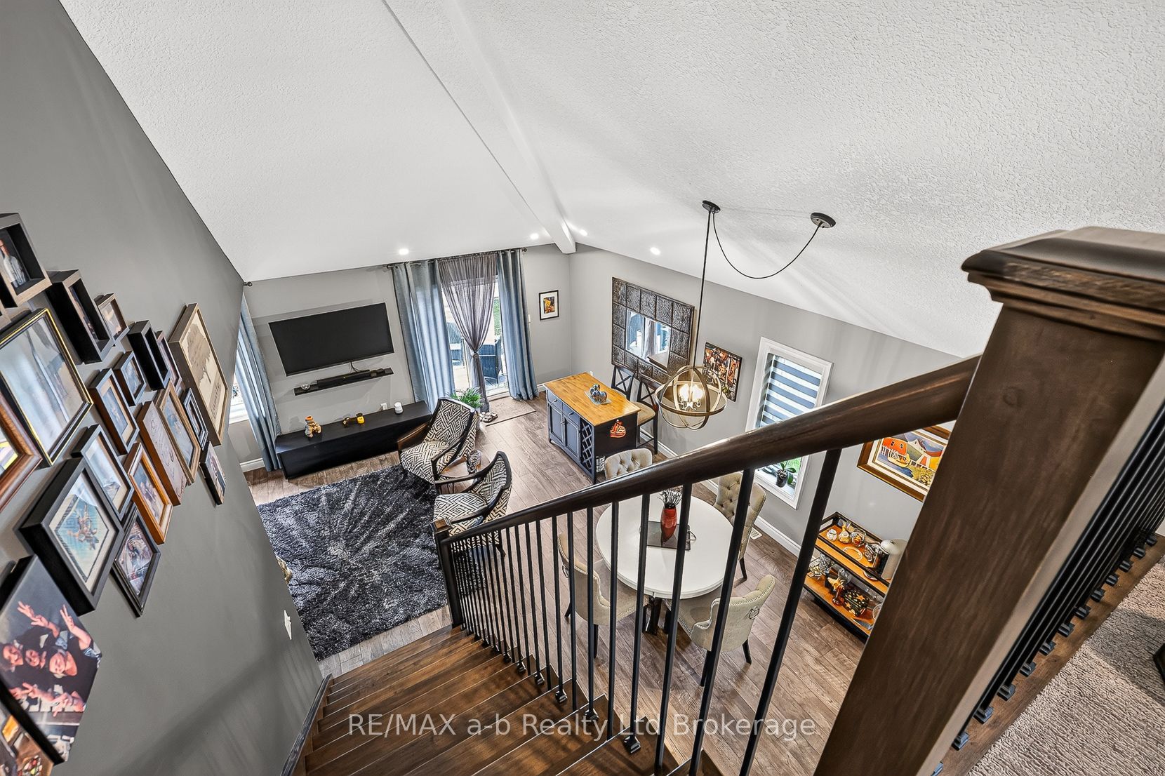 175 Ingersoll Street N 9 Property Photo 23
