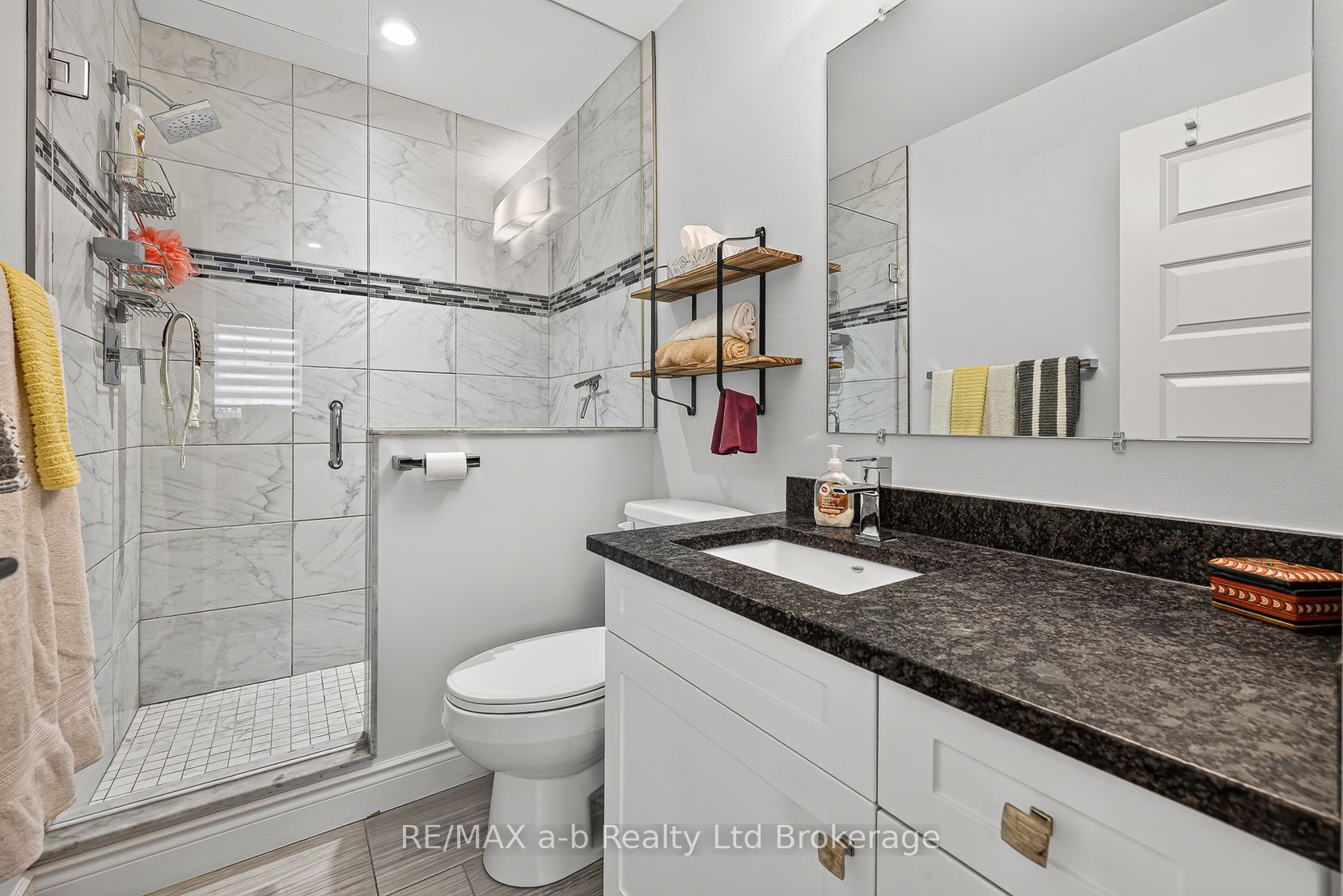 175 Ingersoll Street N 9 Property Photo 26