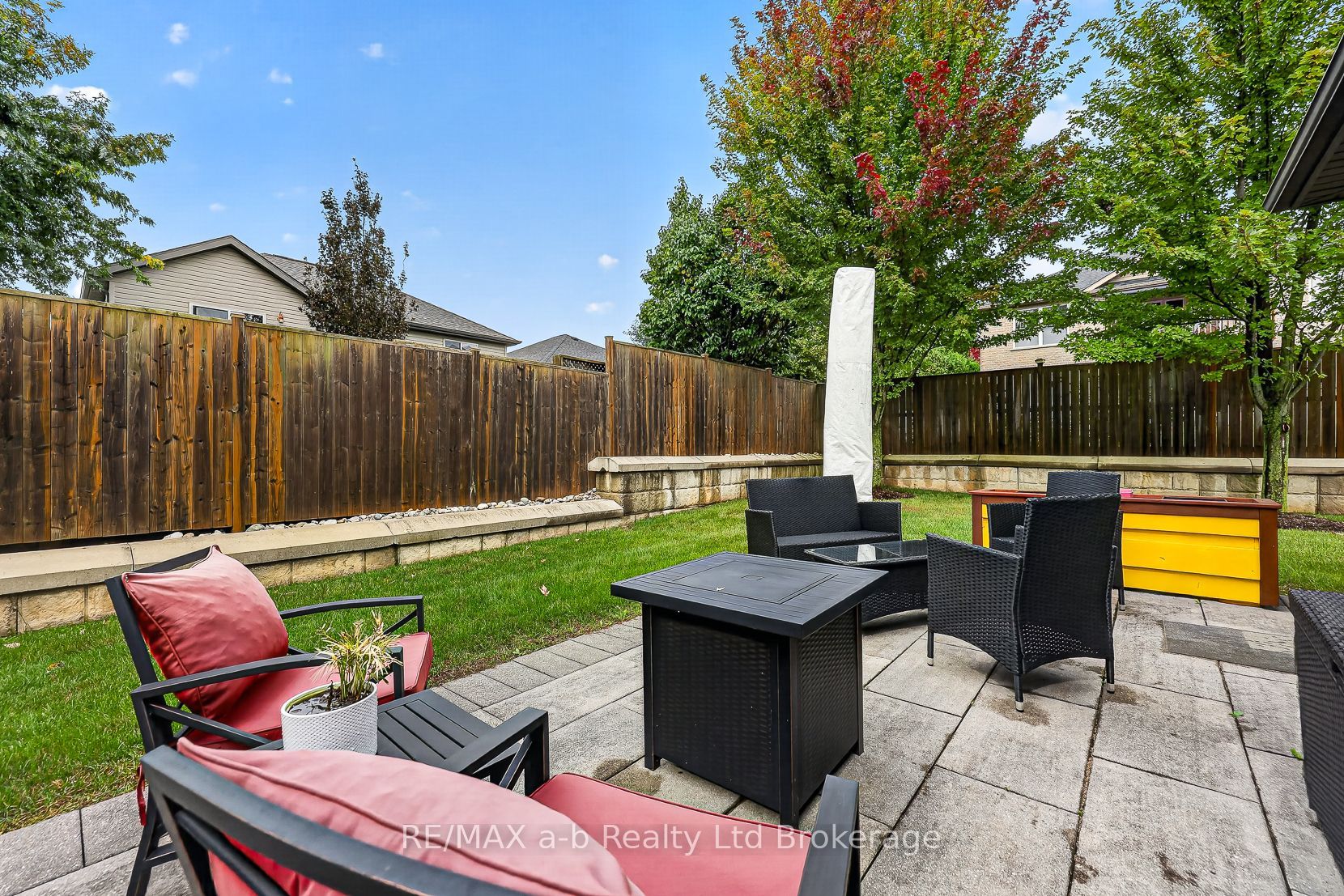 175 Ingersoll Street N 9 Property Photo 39