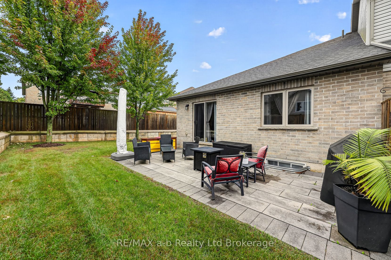 175 Ingersoll Street N 9 Property Photo 40