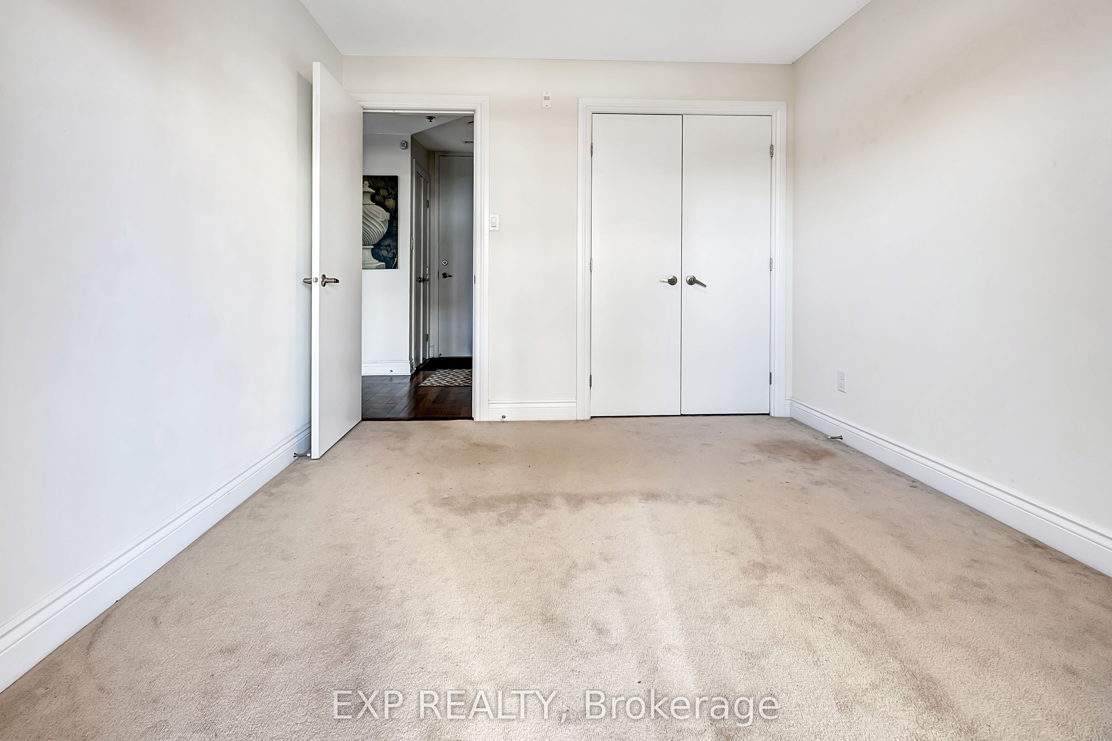 323 Winona Avenue 10 Property Photo 24