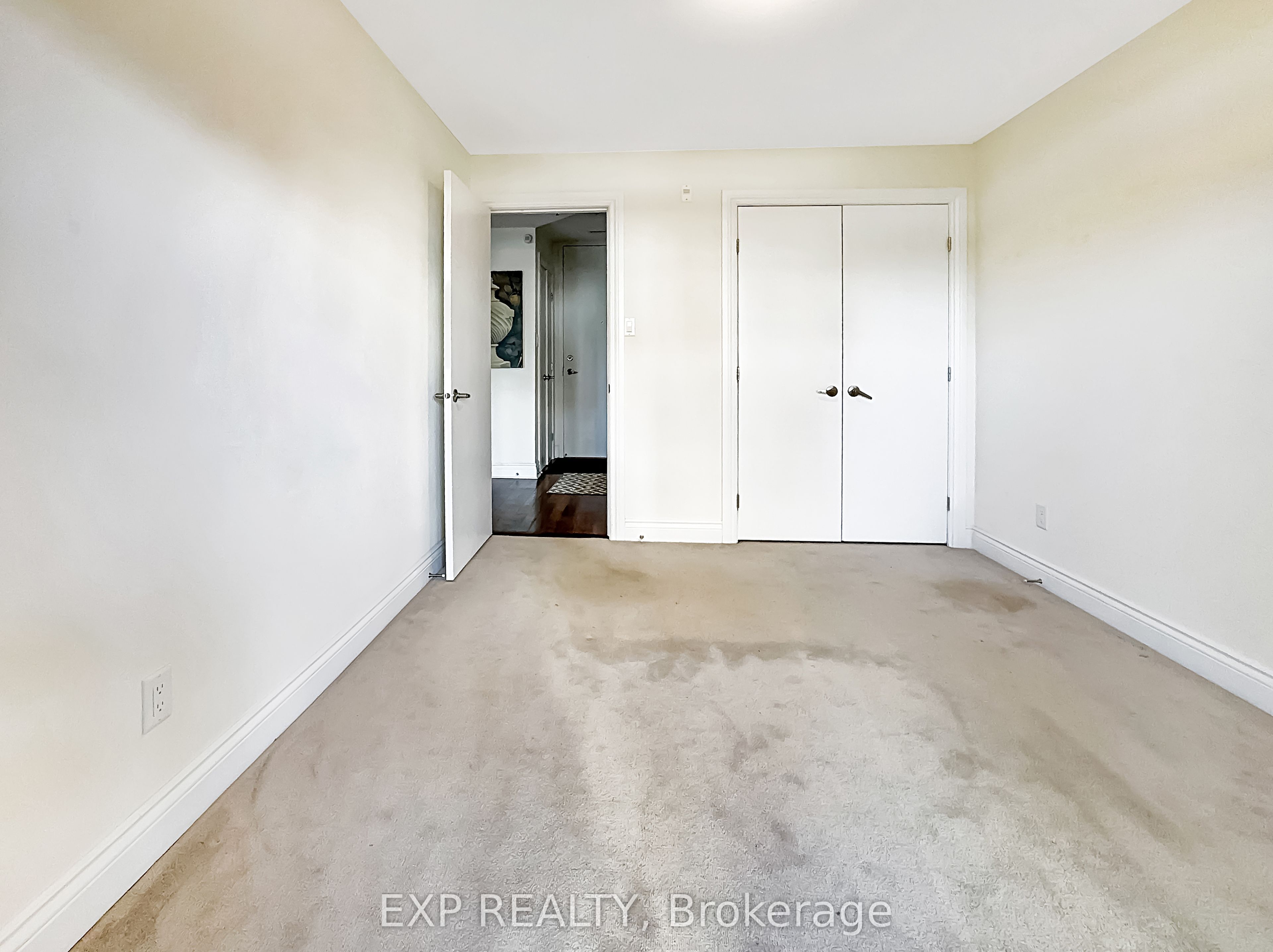 323 Winona Avenue 10 Property Photo 28