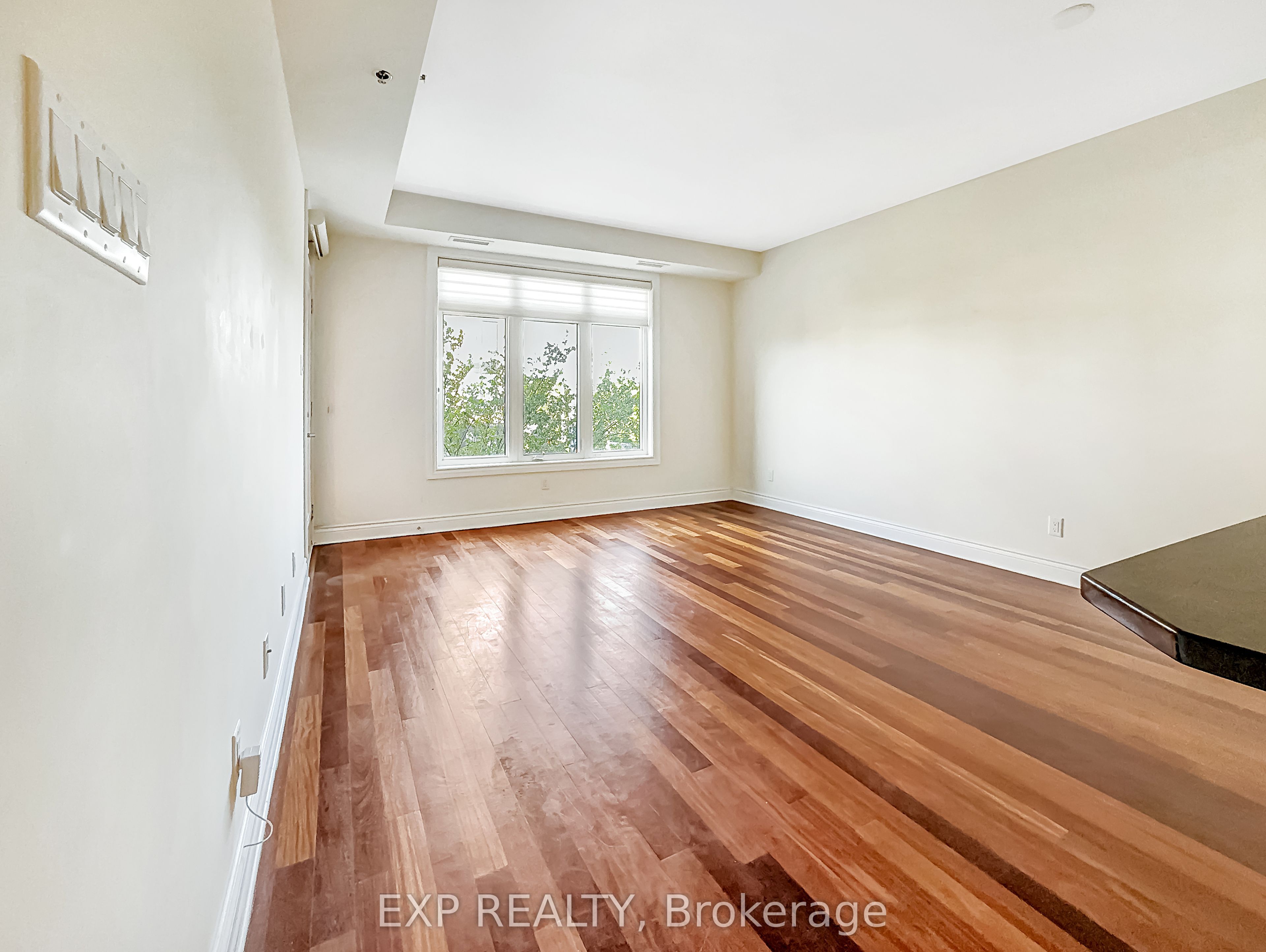 323 Winona Avenue 10 Property Photo 29