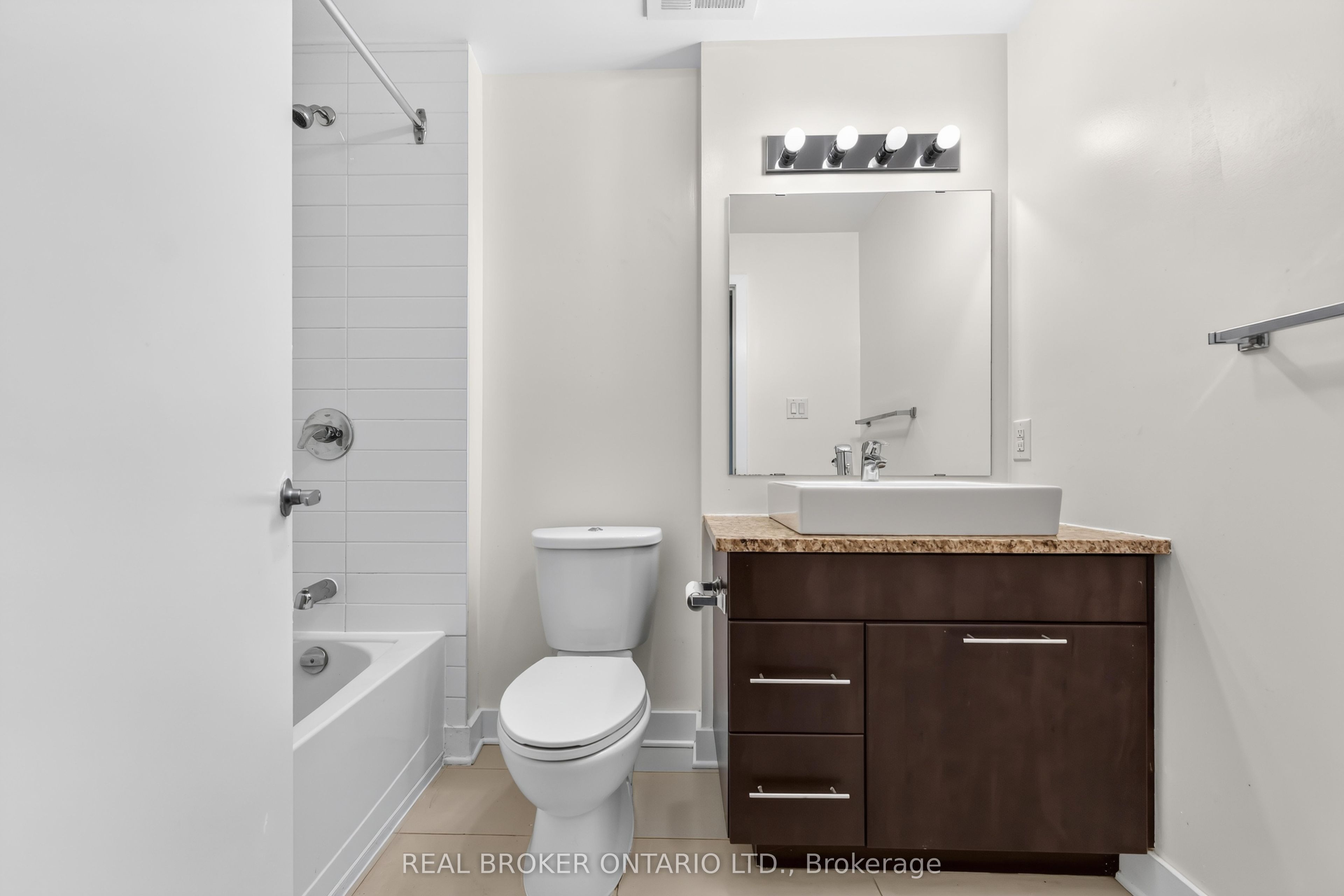 360 Cumberland Street 201 Property Photo 5