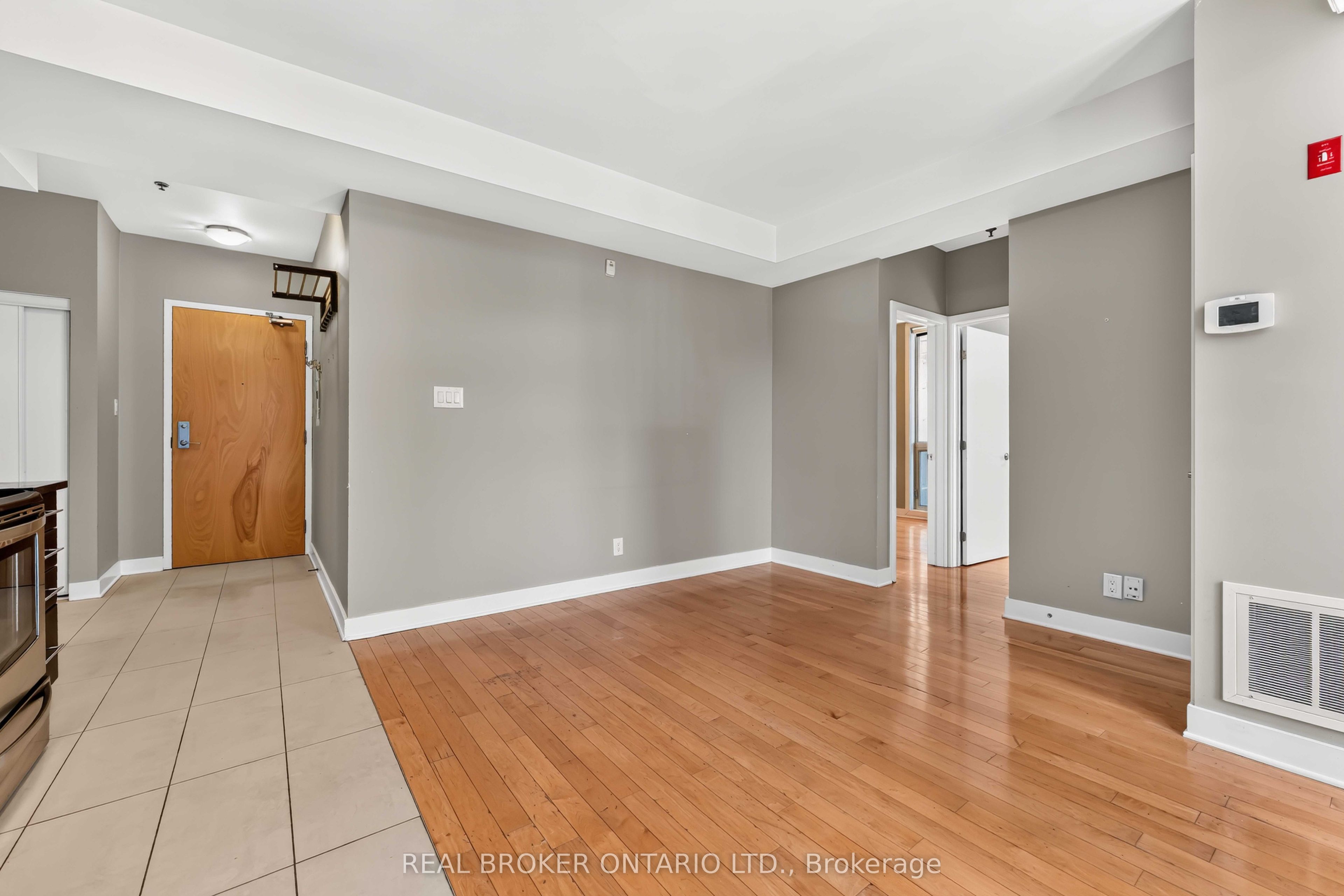360 Cumberland Street 201 Property Photo 11