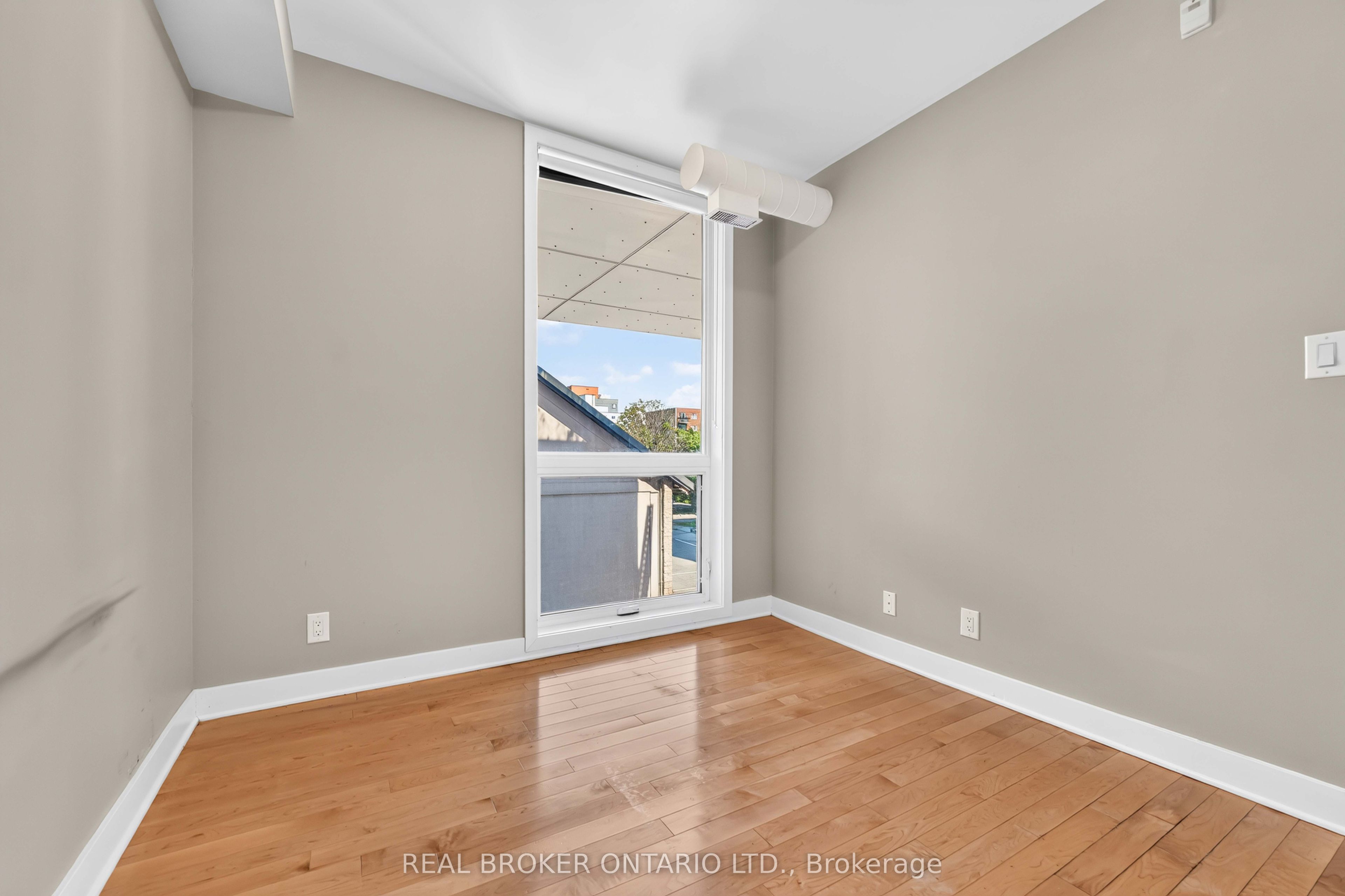 360 Cumberland Street 201 Property Photo 14