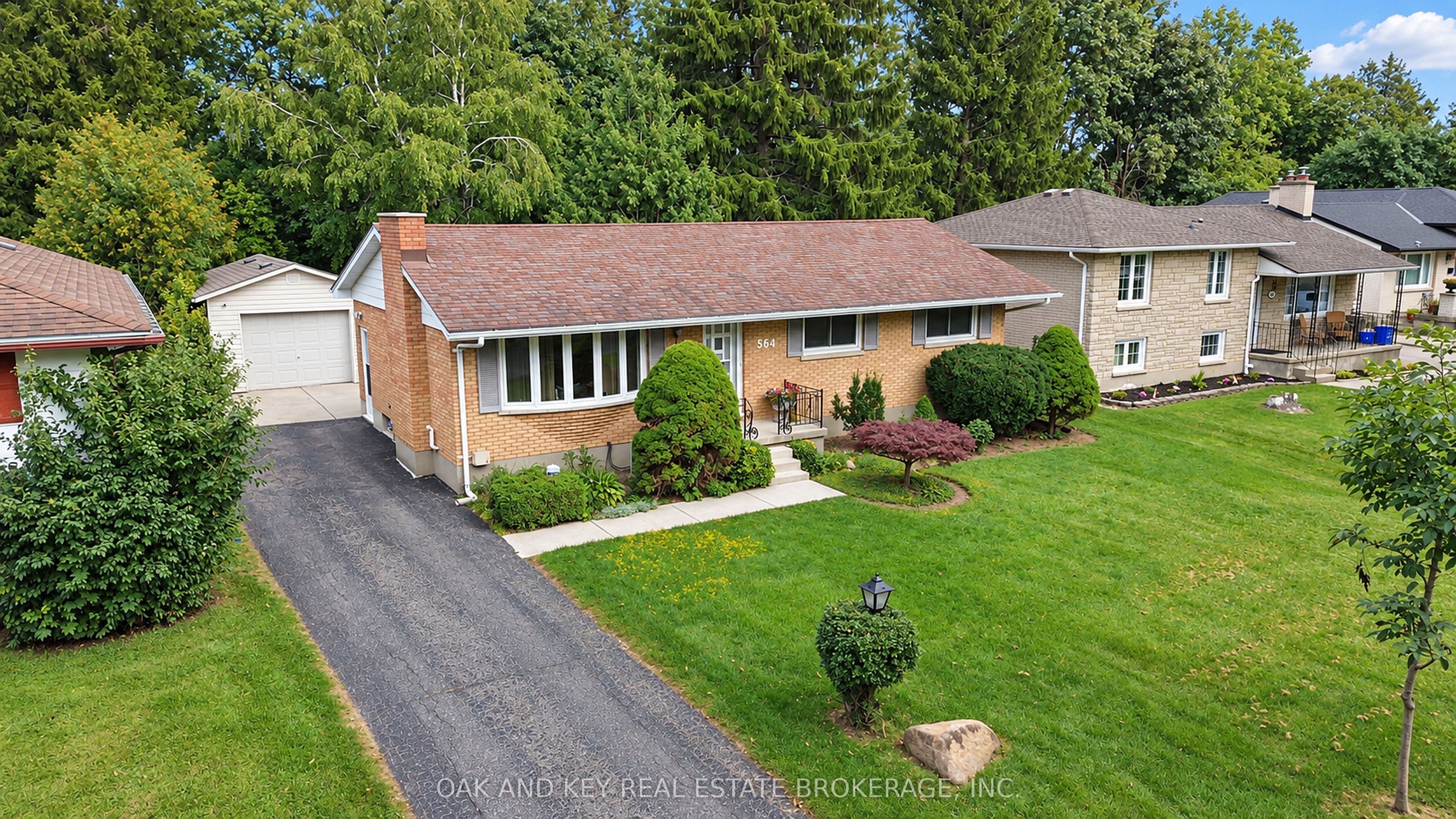 564 Chiddington Avenue Property Photo 1
