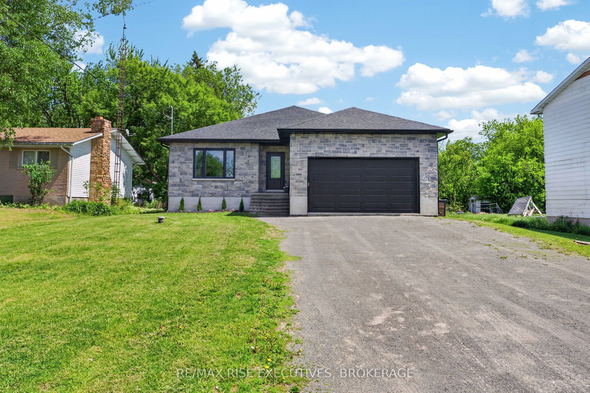 115 Hellen Street Property Photo 1