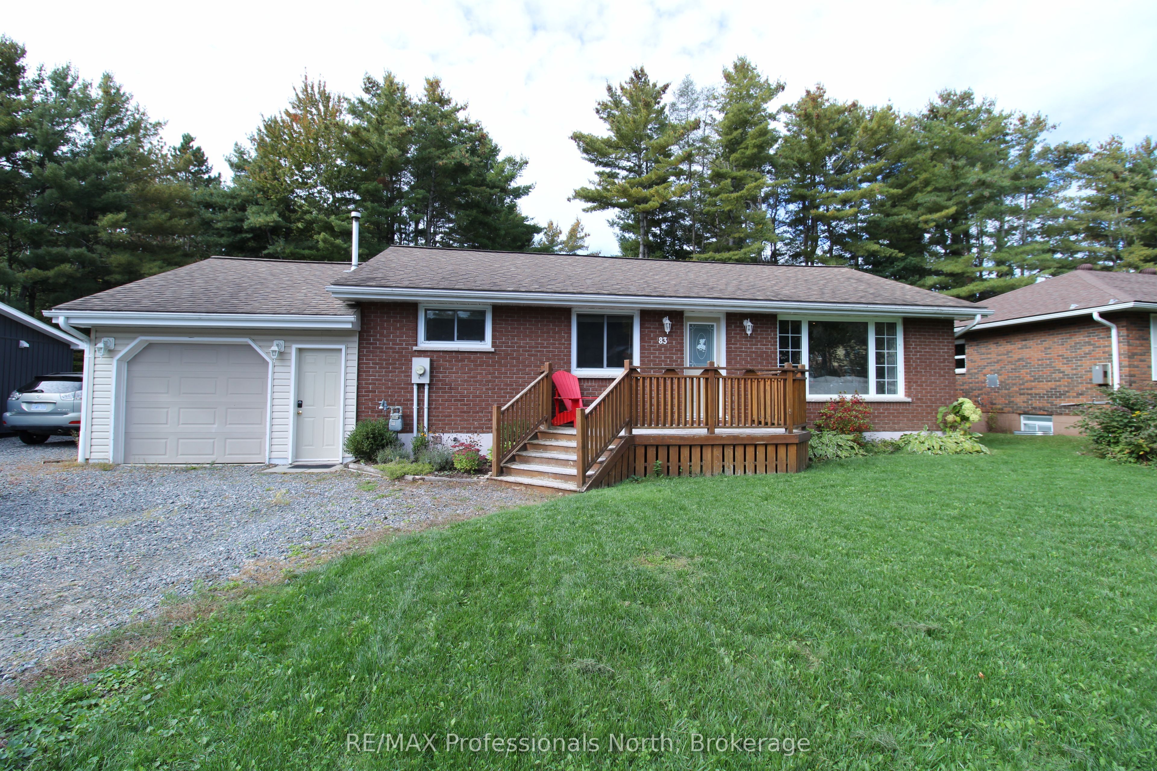 83 Pine Street Property Photo 3