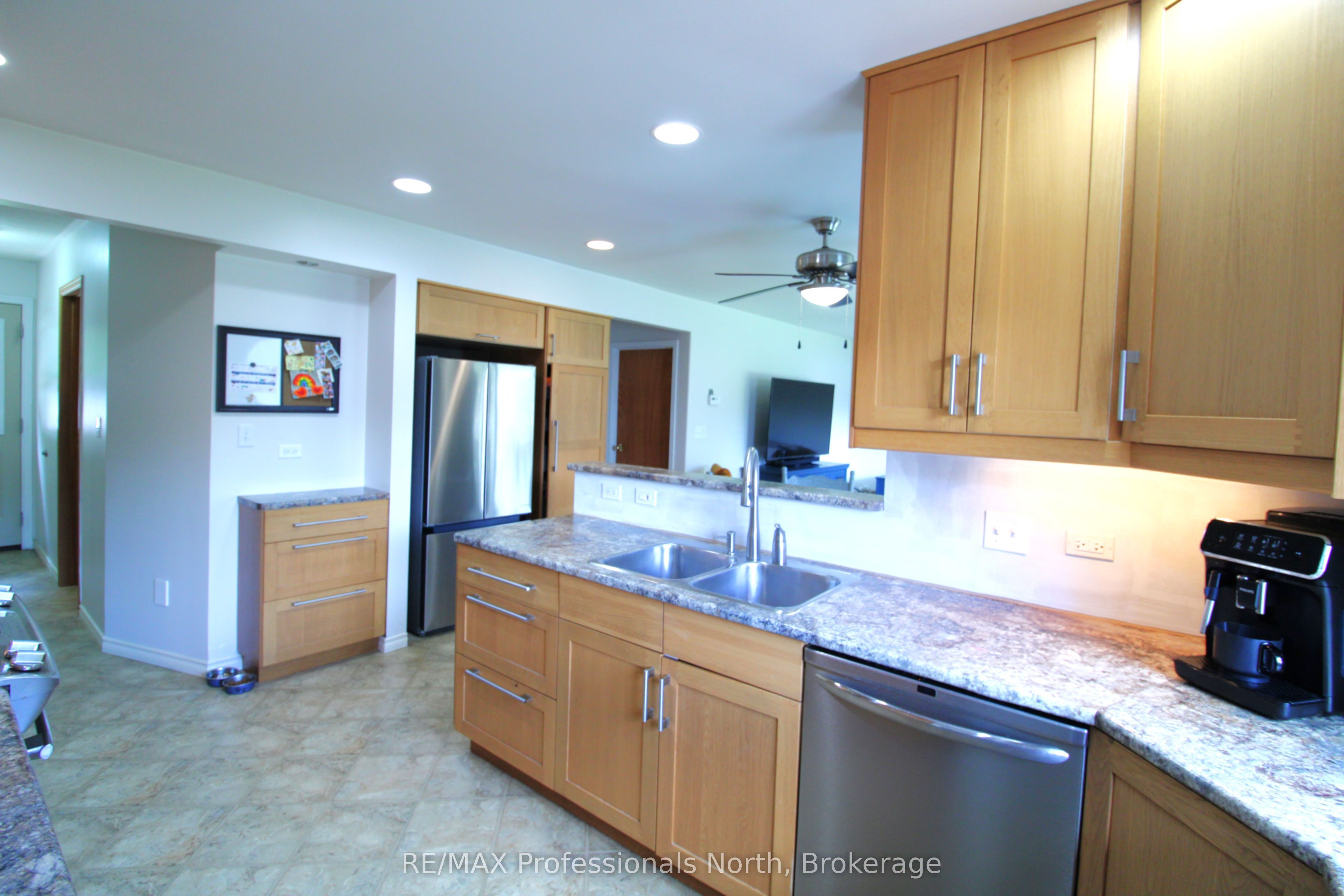 83 Pine Street Property Photo 11
