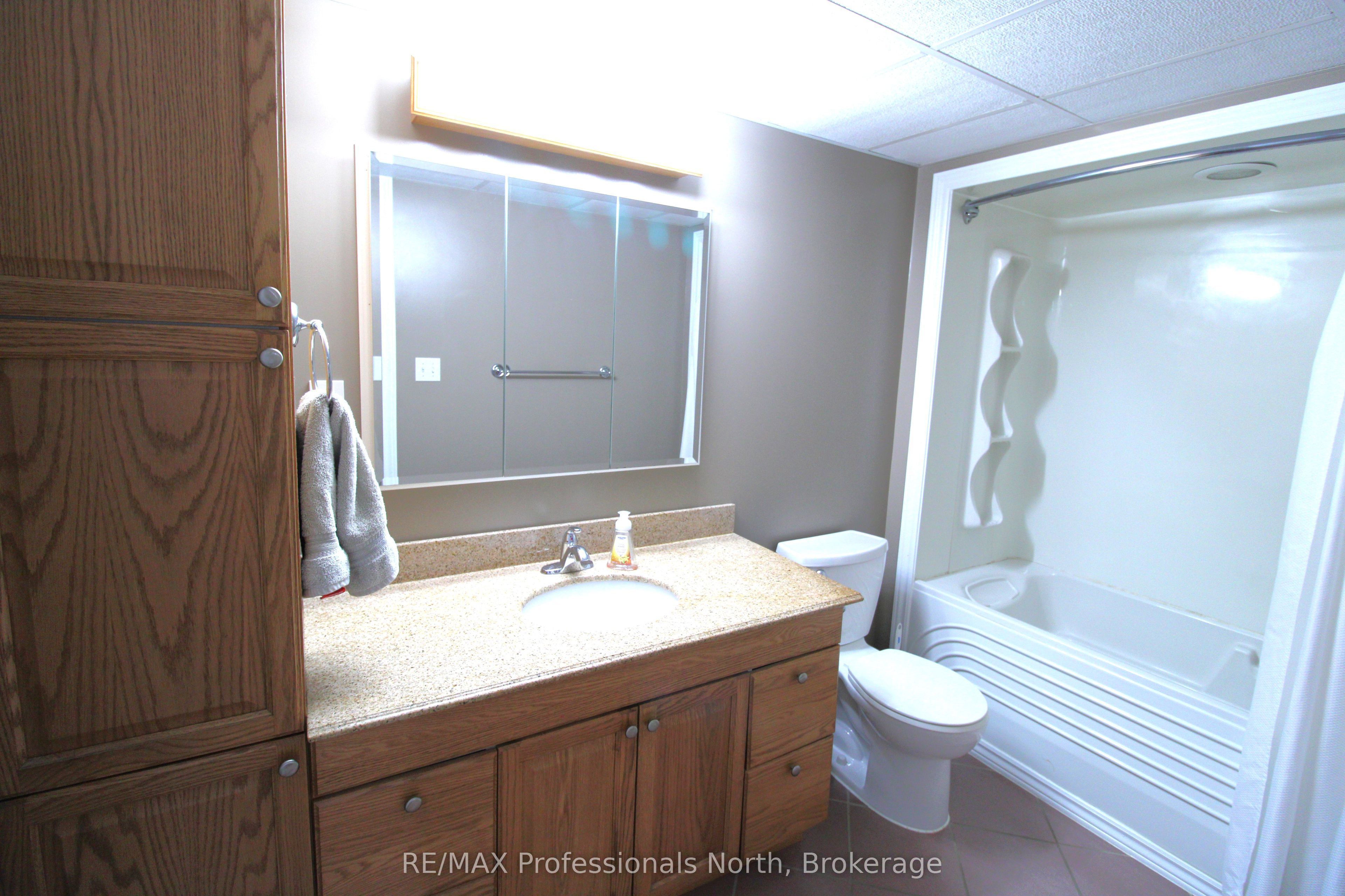 83 Pine Street Property Photo 24