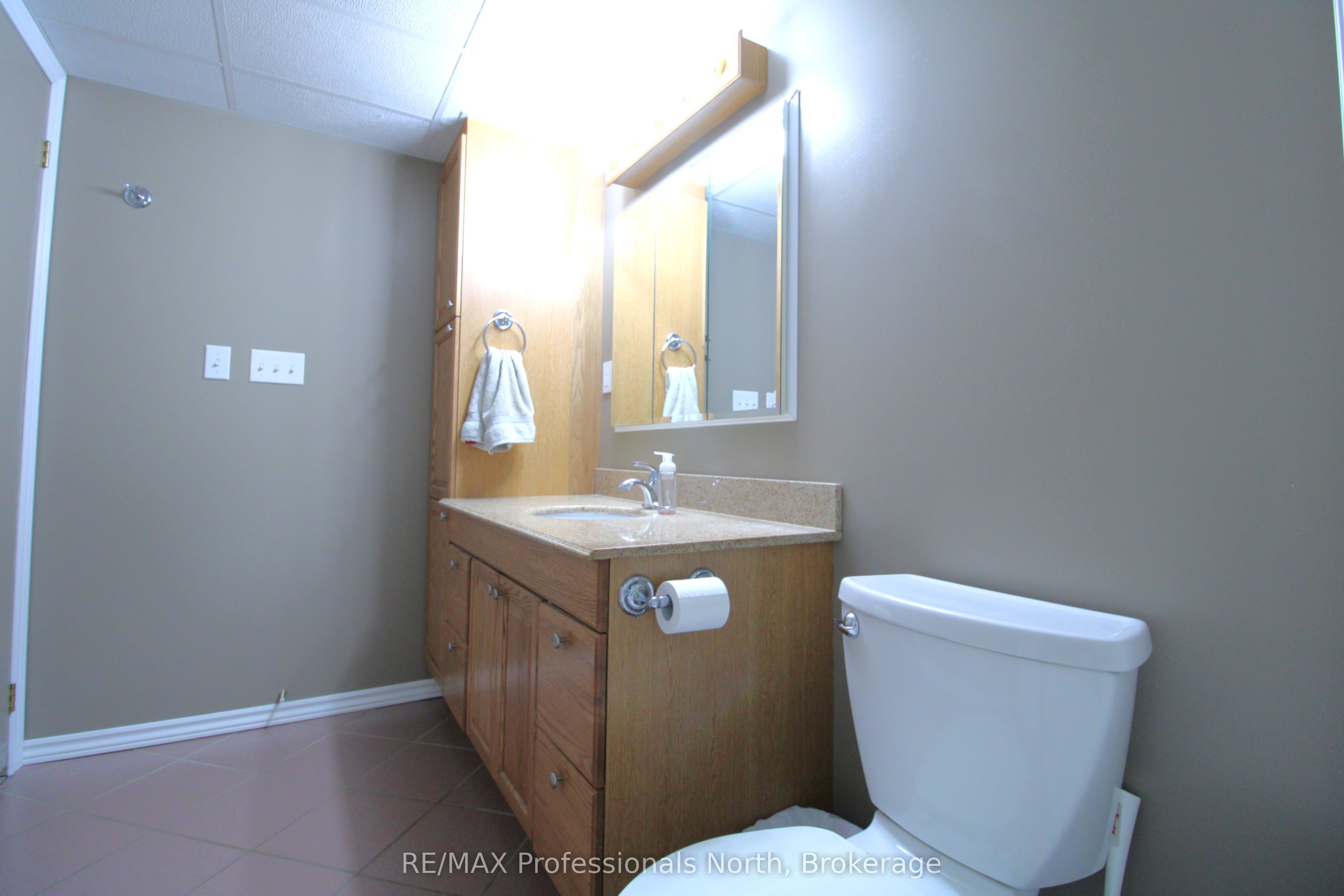 83 Pine Street Property Photo 25