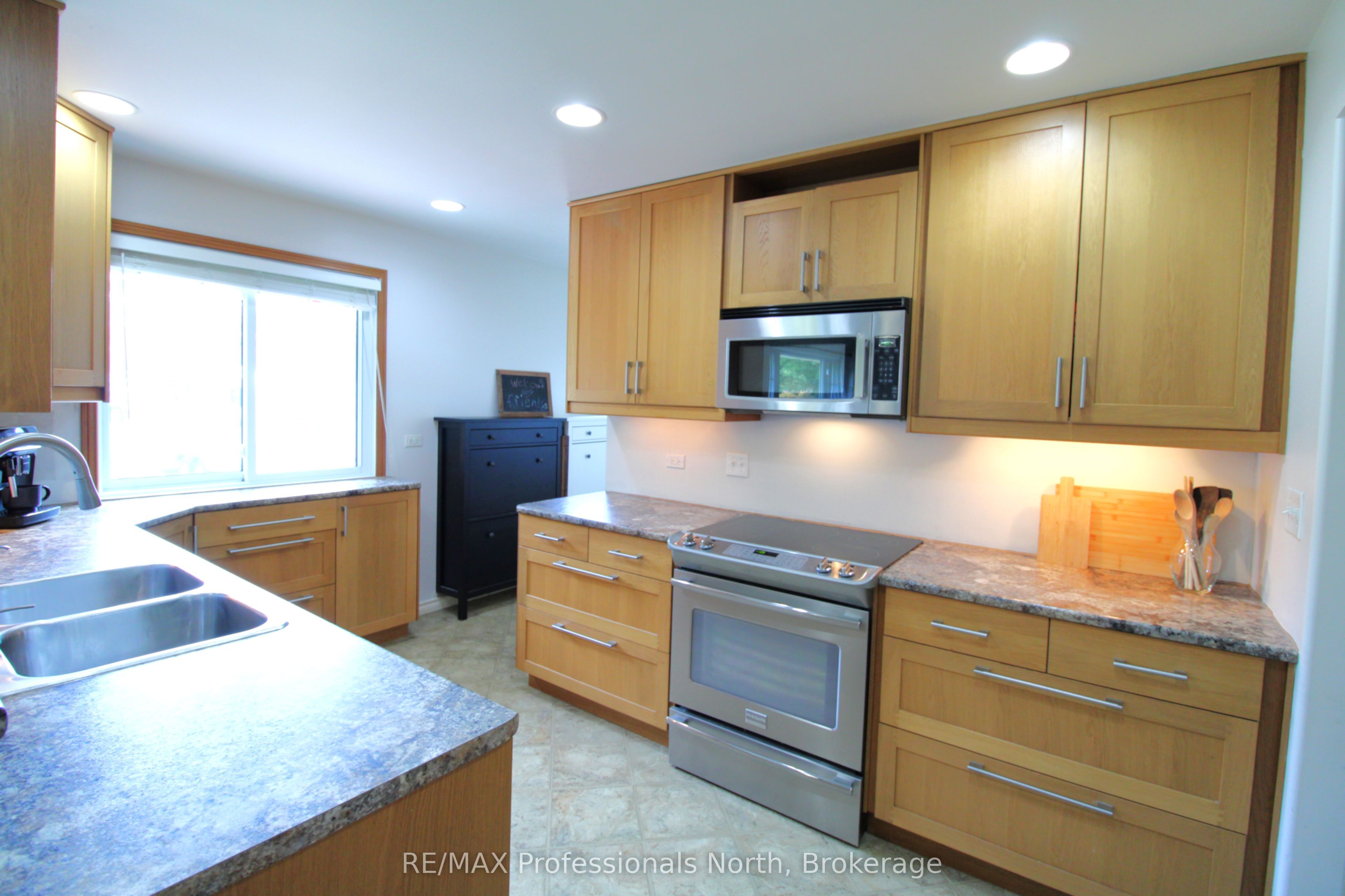 83 Pine Street Property Photo 33