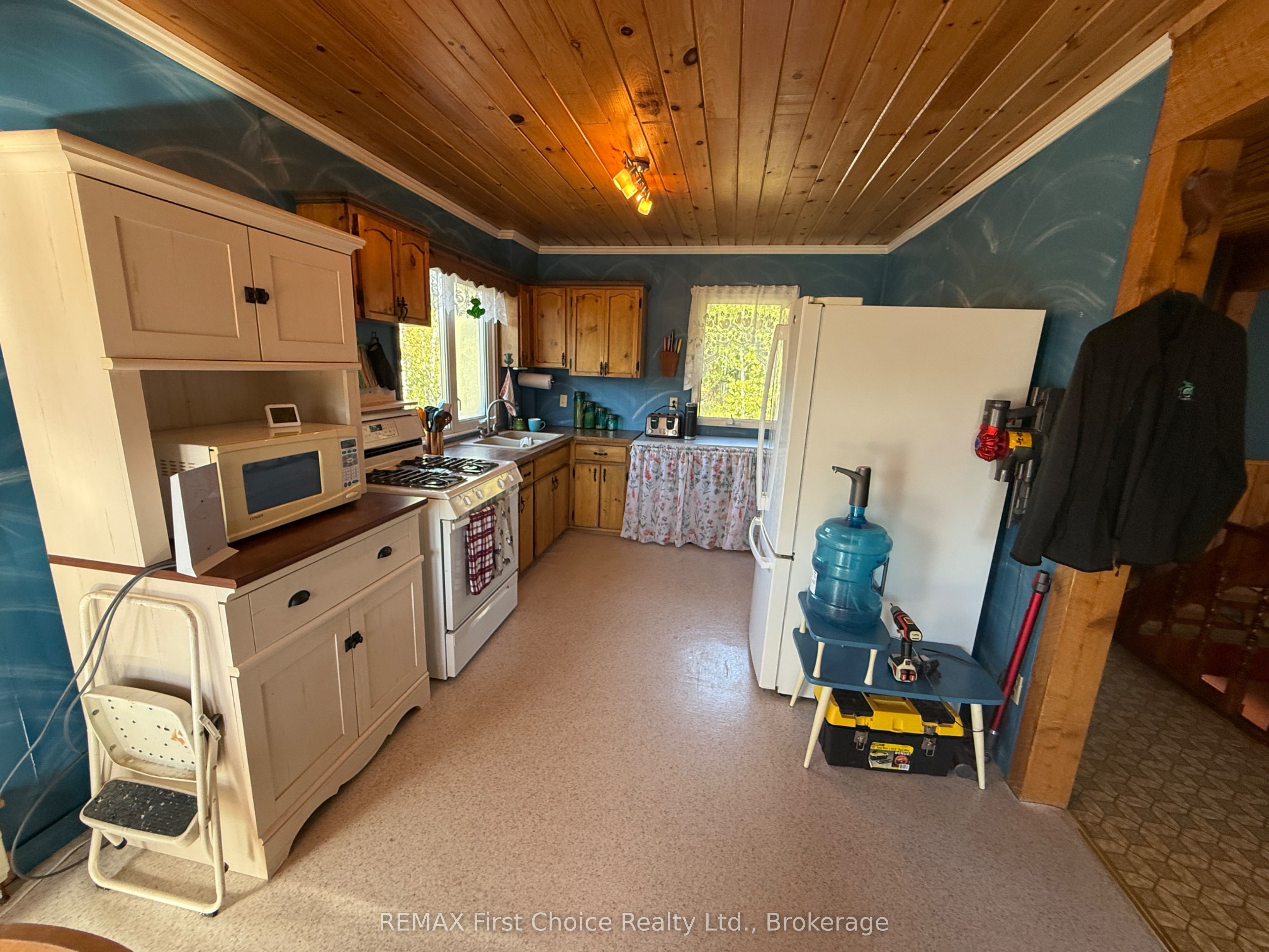 1256 Townline Road Property Photo 10