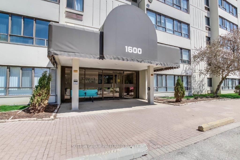 1600 Adelaide Street N 605 Property Photo 1