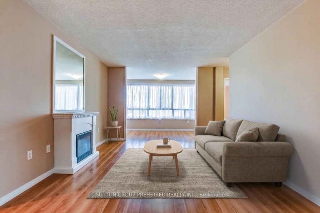 1600 Adelaide Street N 605 Property Photo 4
