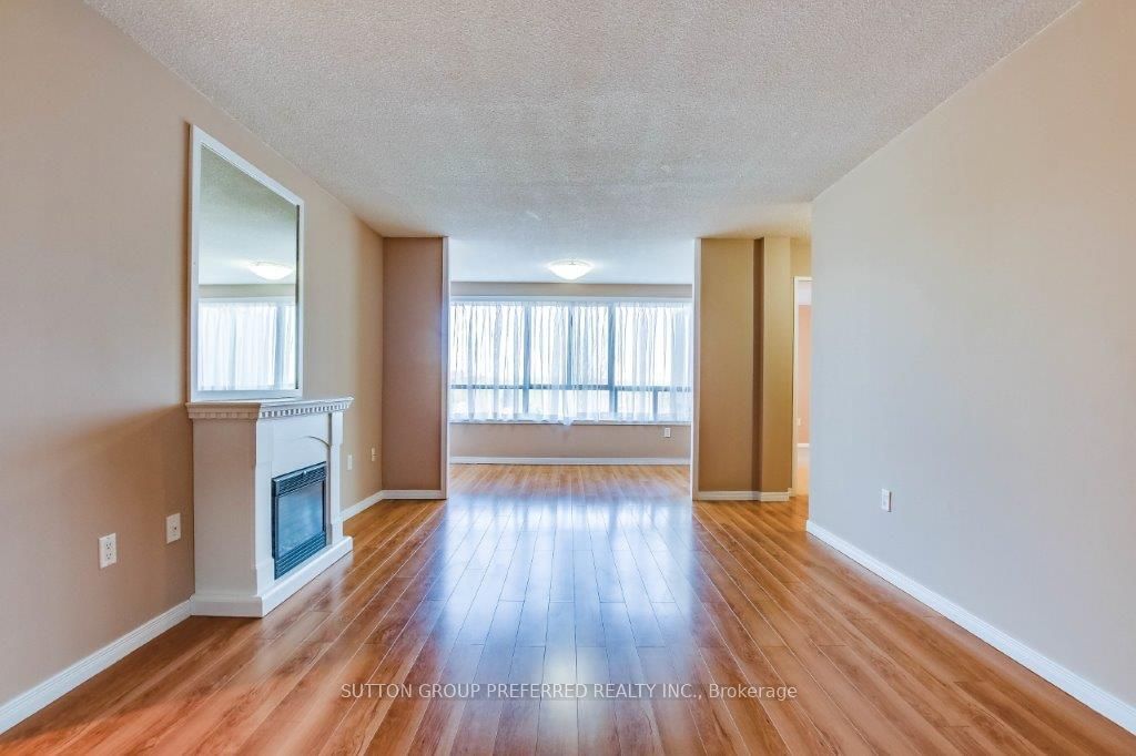 1600 Adelaide Street N 605 Property Photo 5