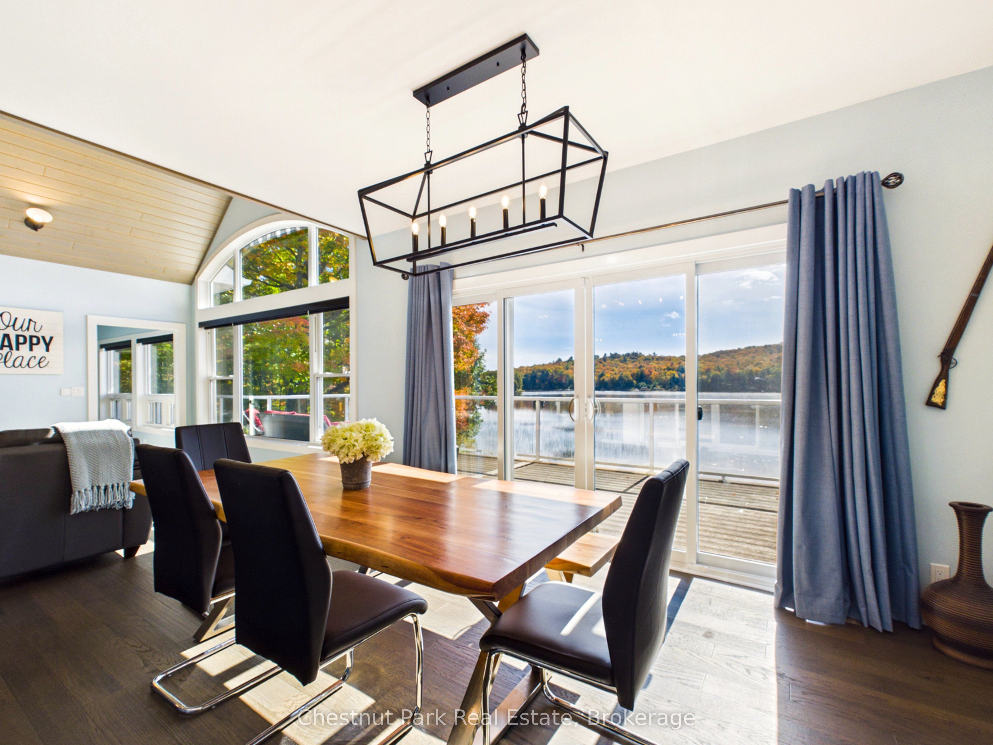 1252 Winders Bay Road Property Photo 11