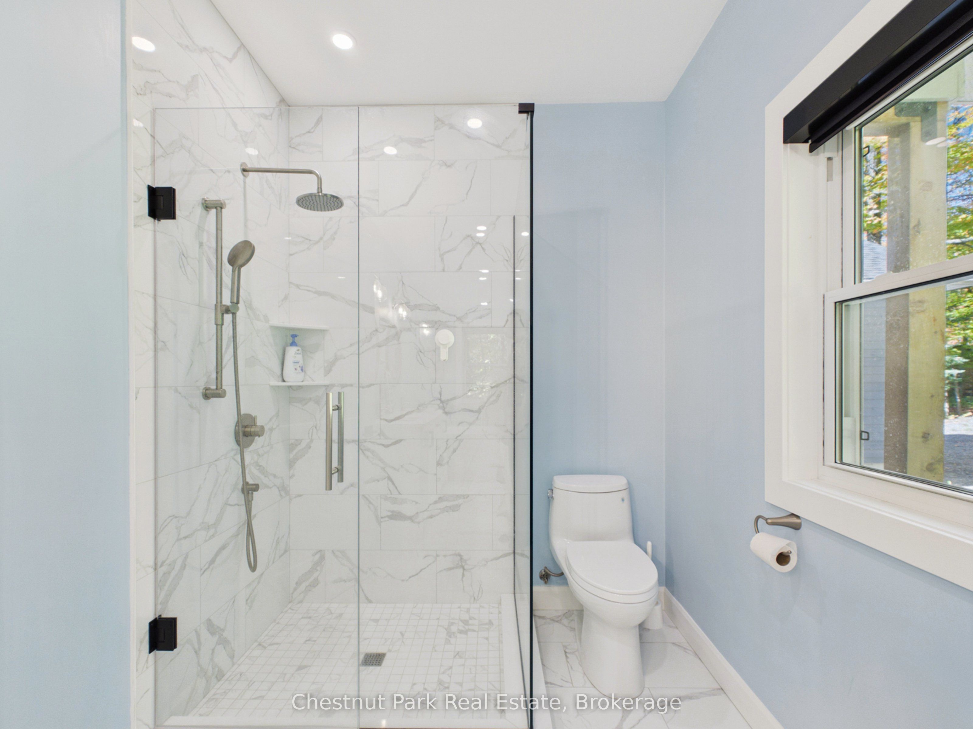 1252 Winders Bay Road Property Photo 15
