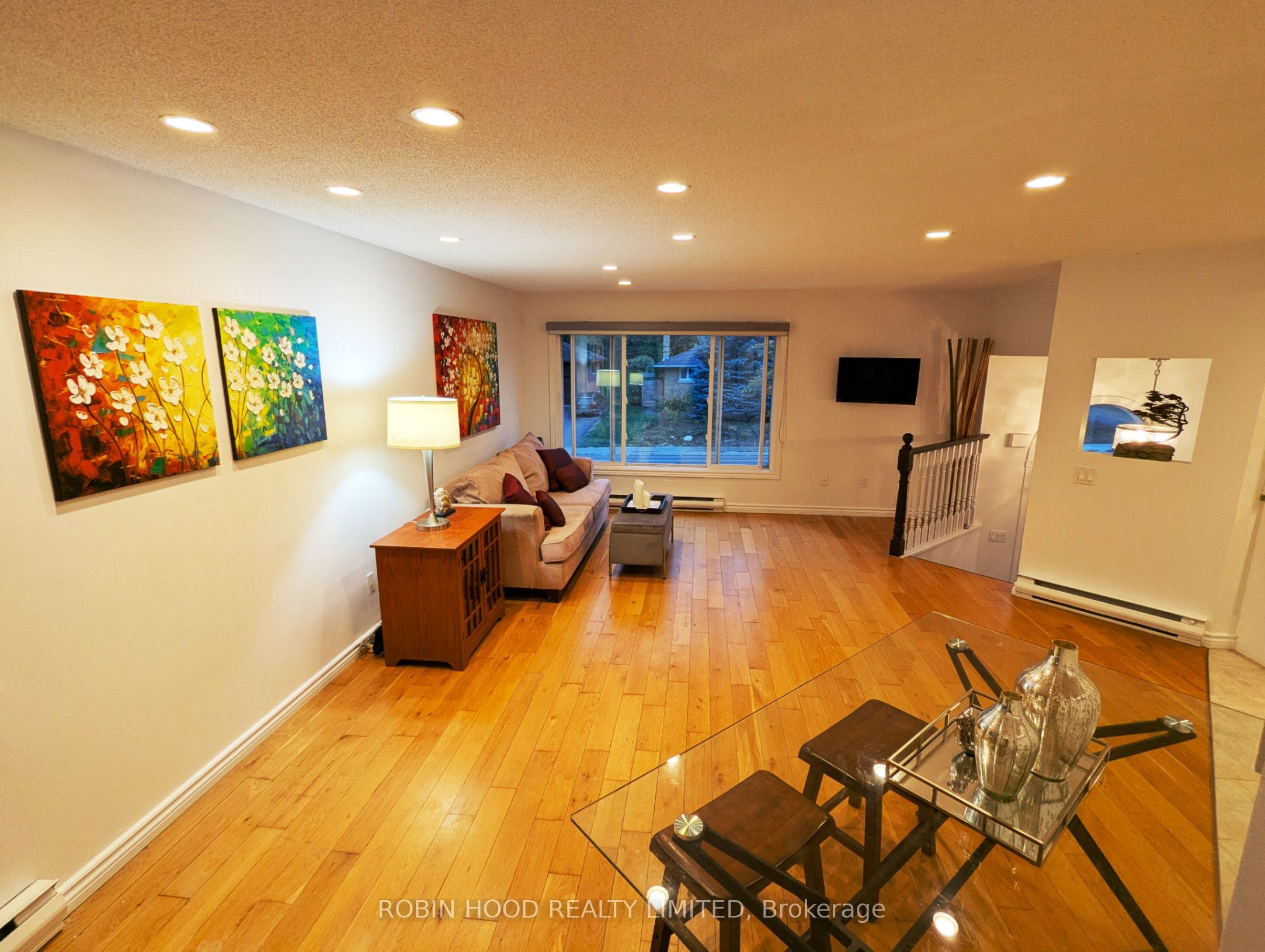 75 Stevenson Street N Property Photo 2