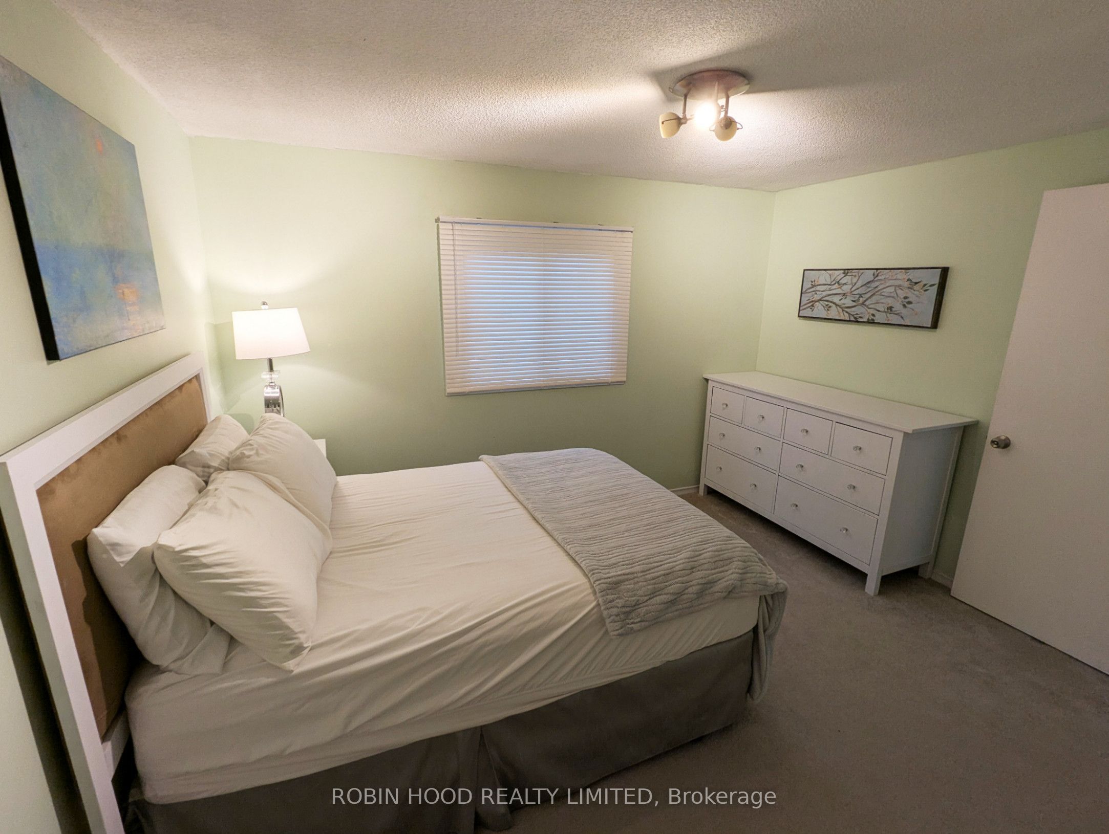 75 Stevenson Street N Property Photo 9