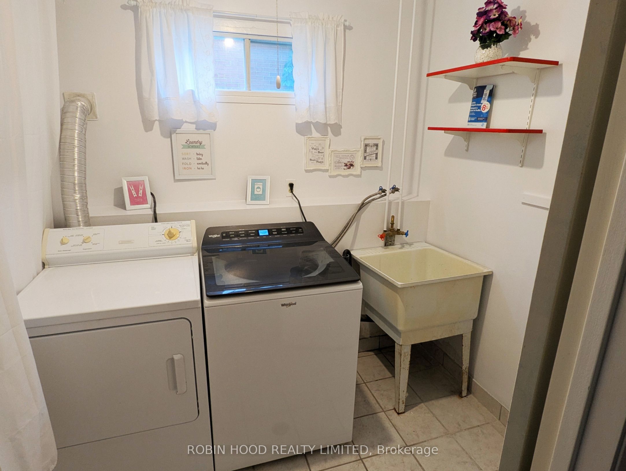 75 Stevenson Street N Property Photo 18