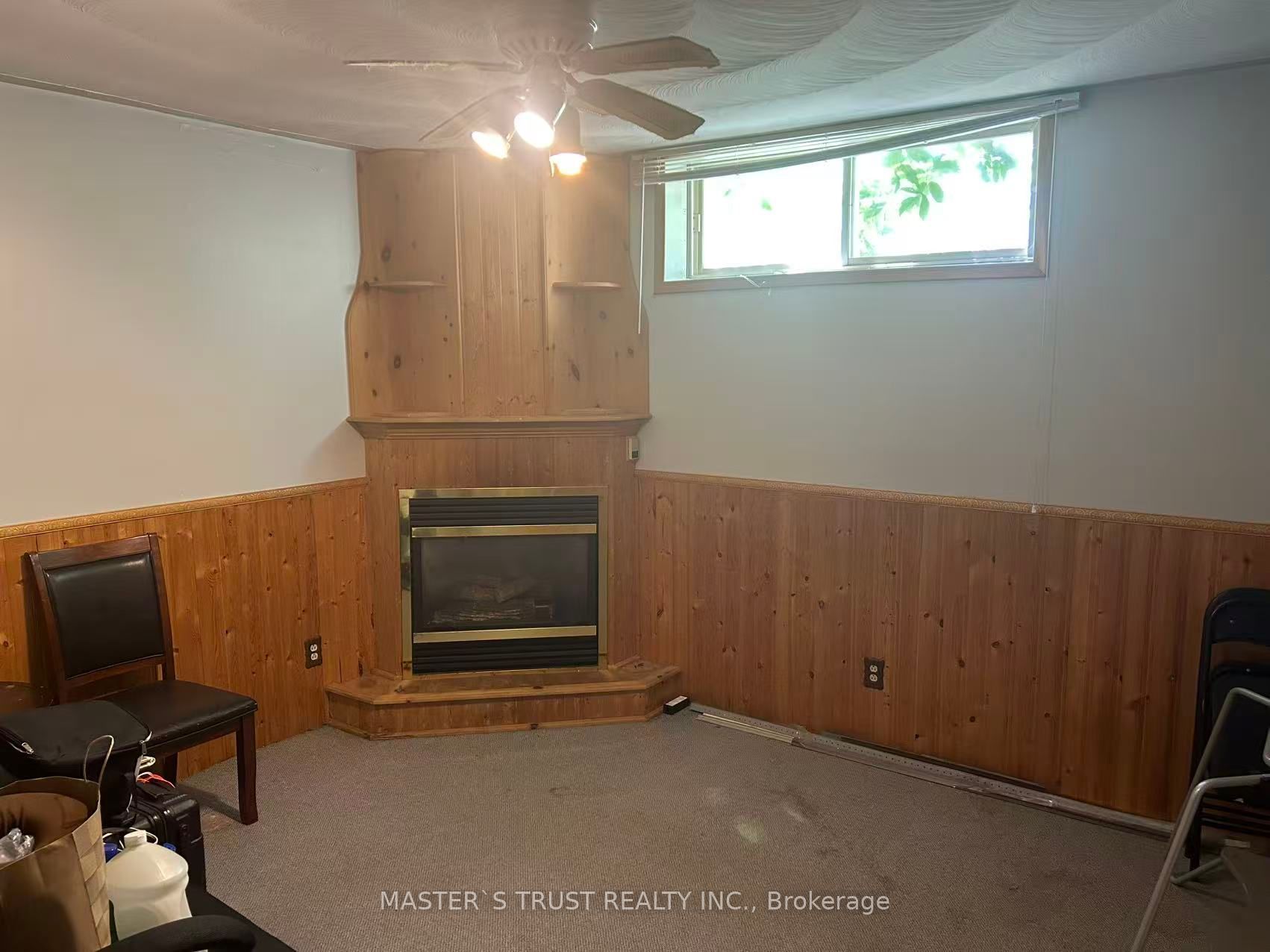 257 Leslie Street Property Photo 15