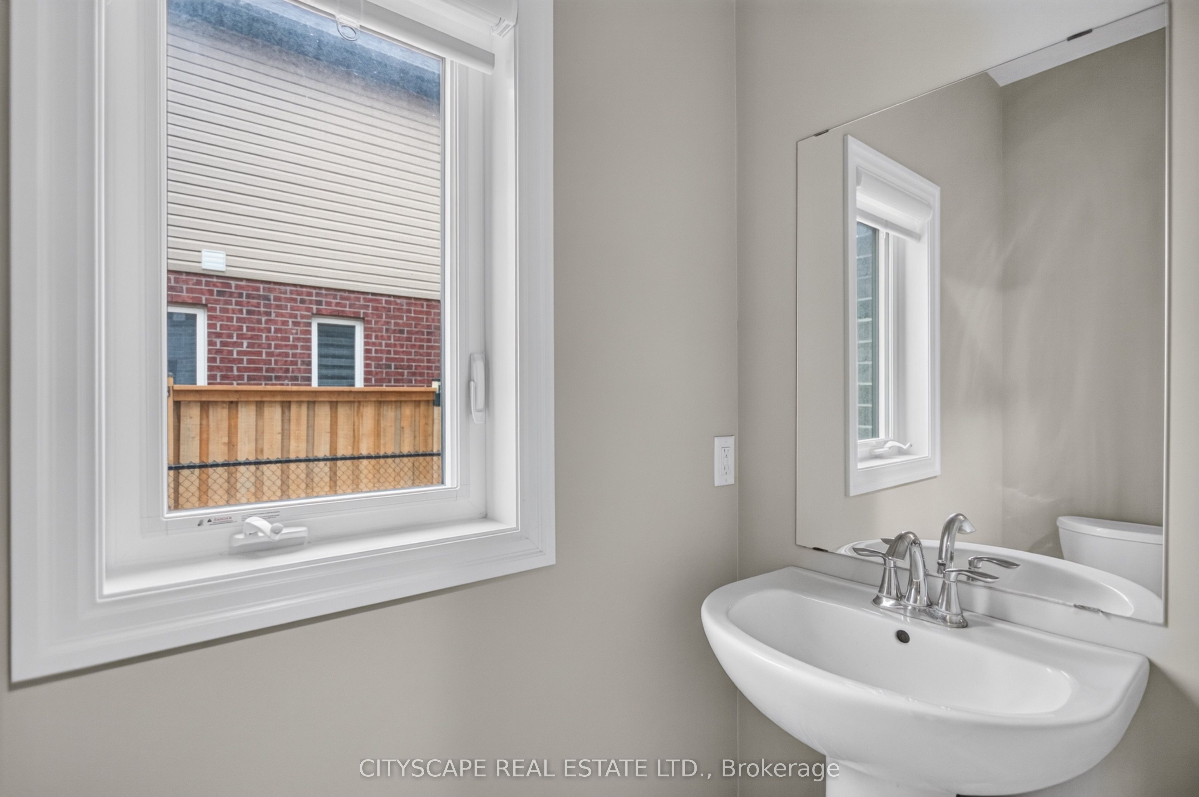 68 Davidson Drive W Property Photo 12