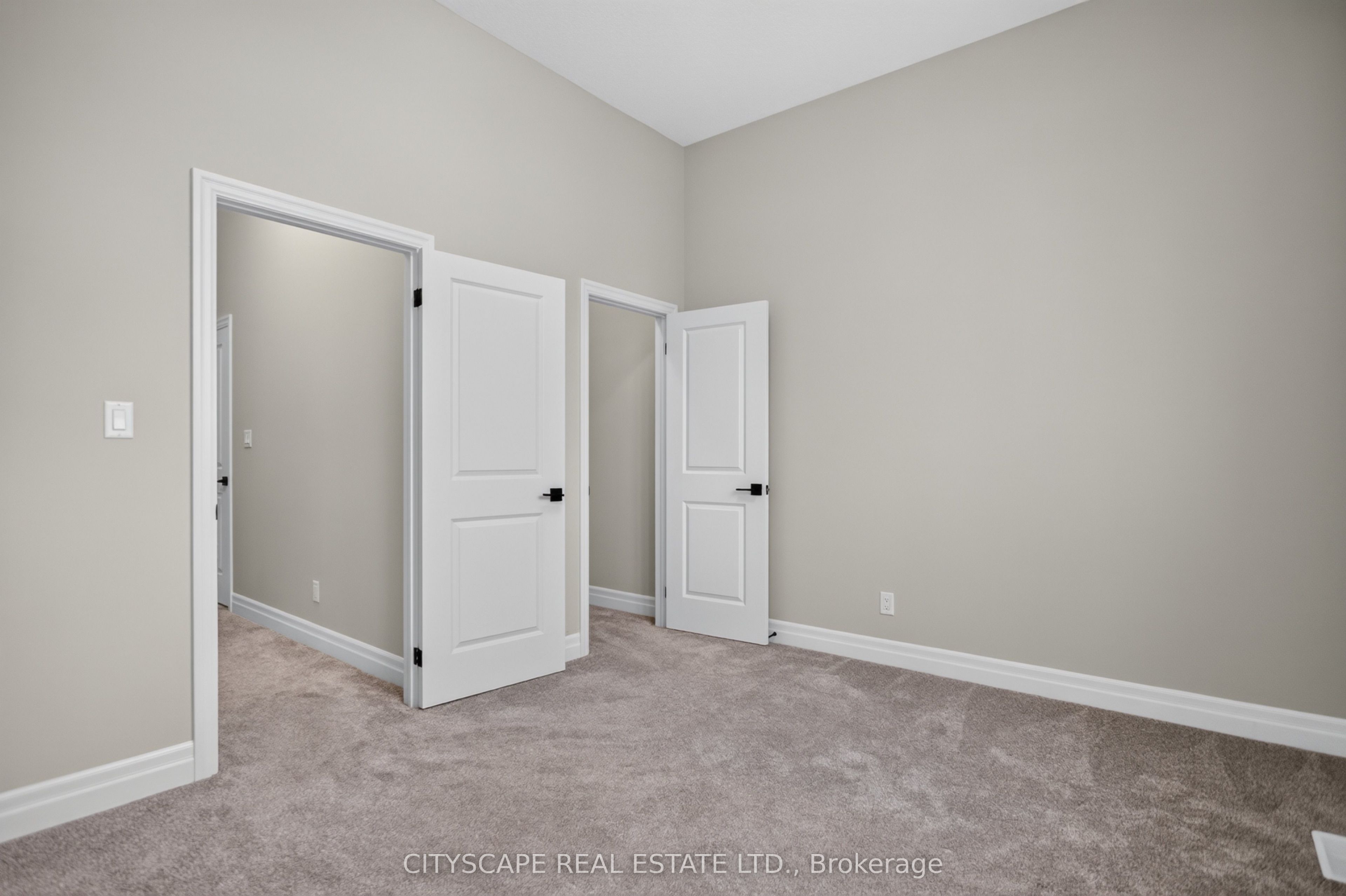 68 Davidson Drive W Property Photo 15
