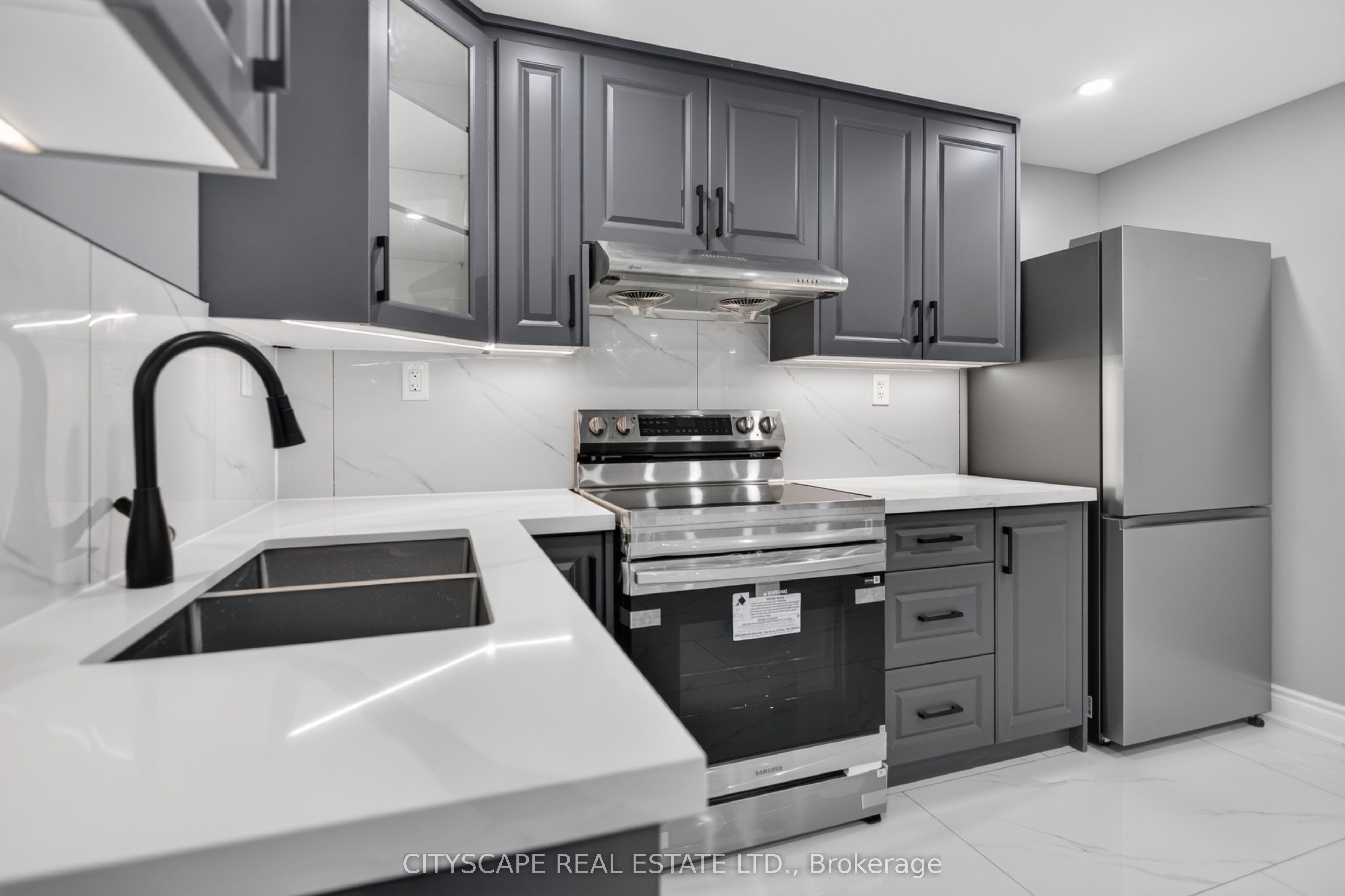 68 Davidson Drive W Property Photo 36