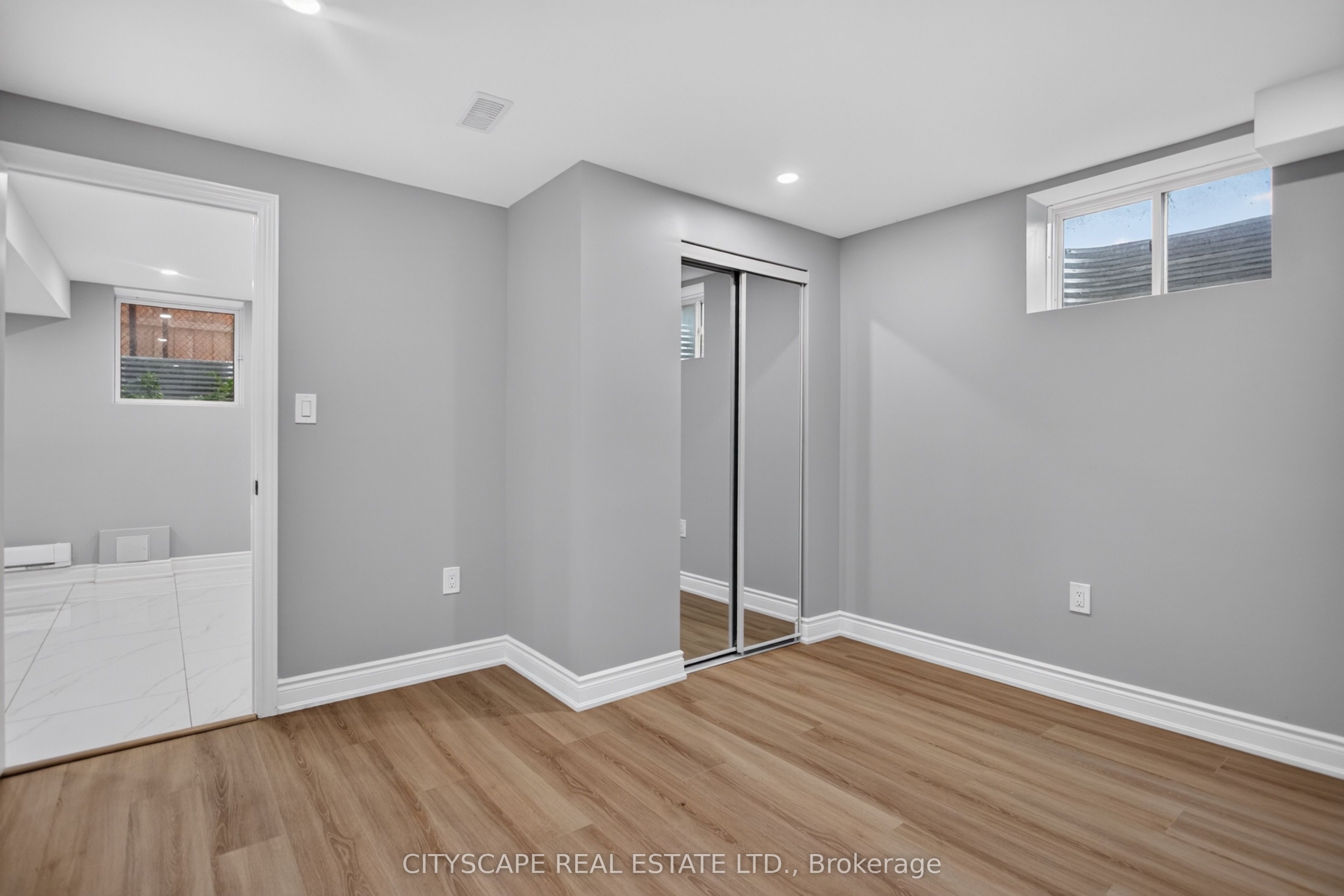68 Davidson Drive W Property Photo 40