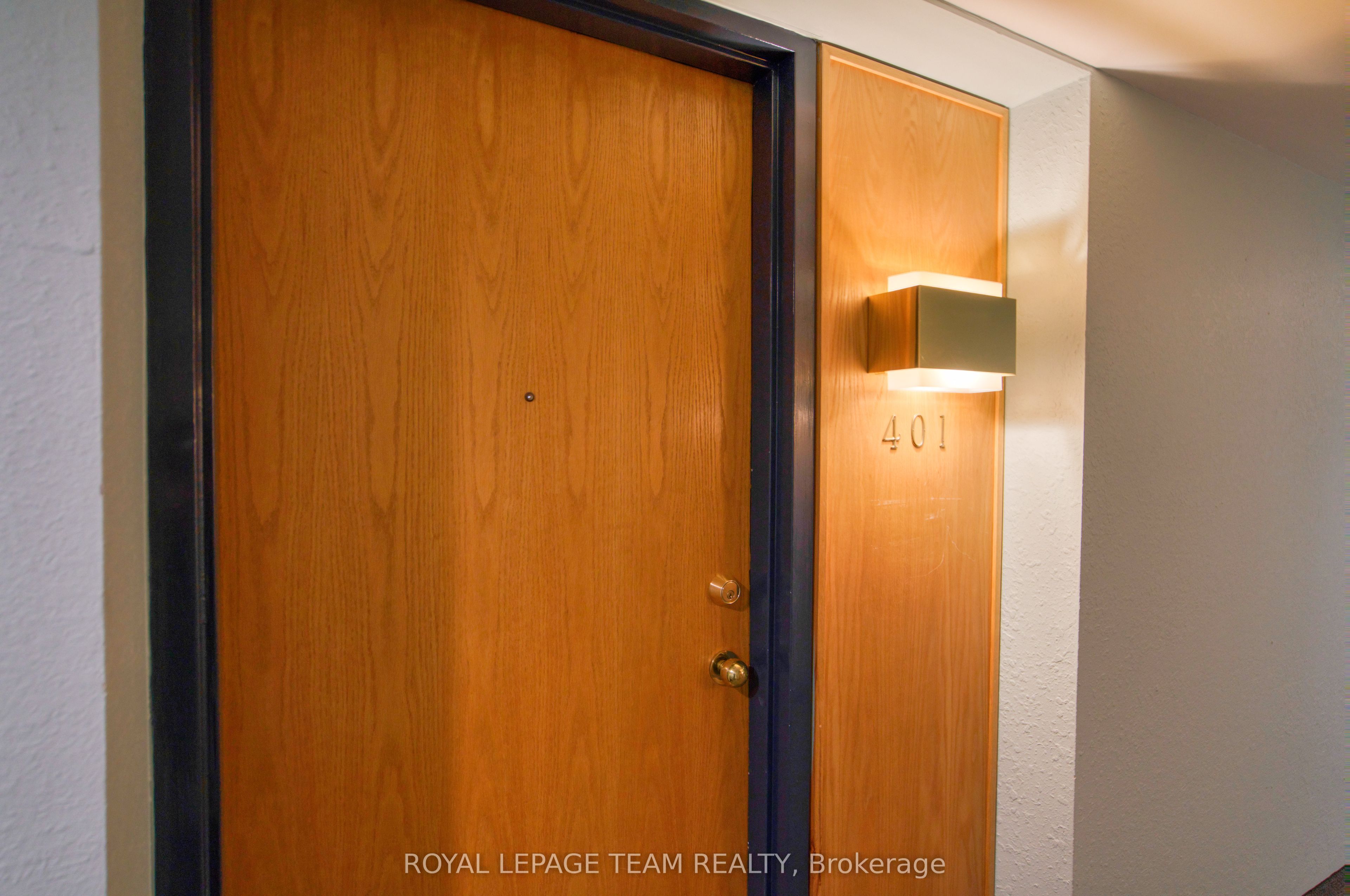 960 Teron Road 401 Property Photo 3