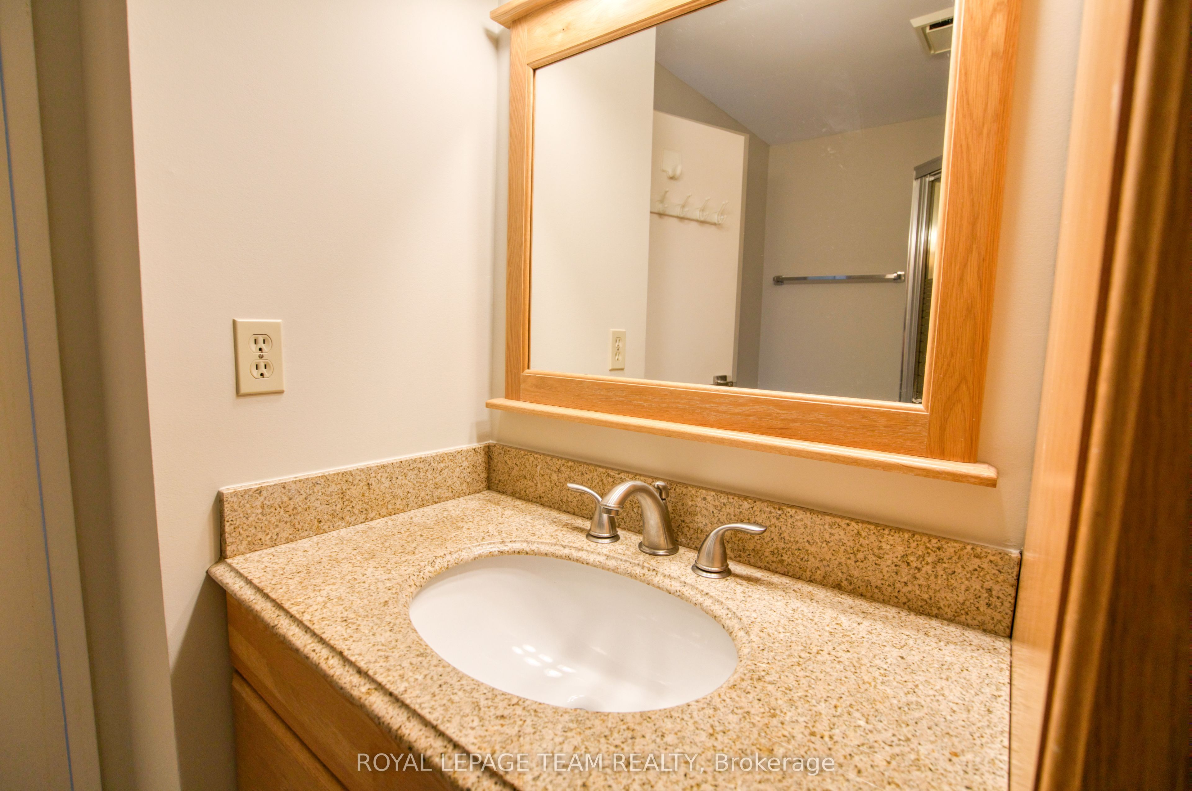 960 Teron Road 401 Property Photo 23