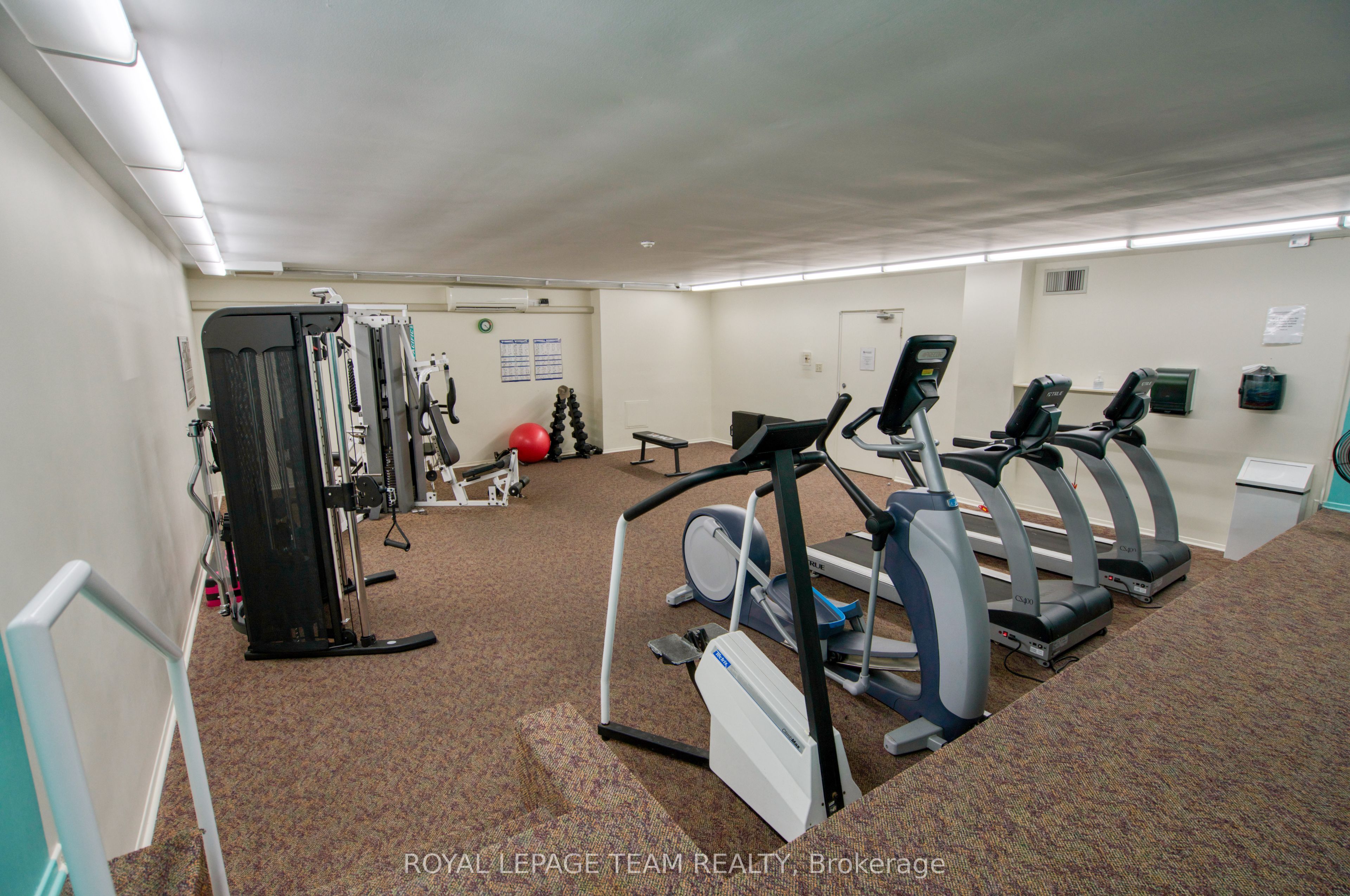 960 Teron Road 401 Property Photo 34