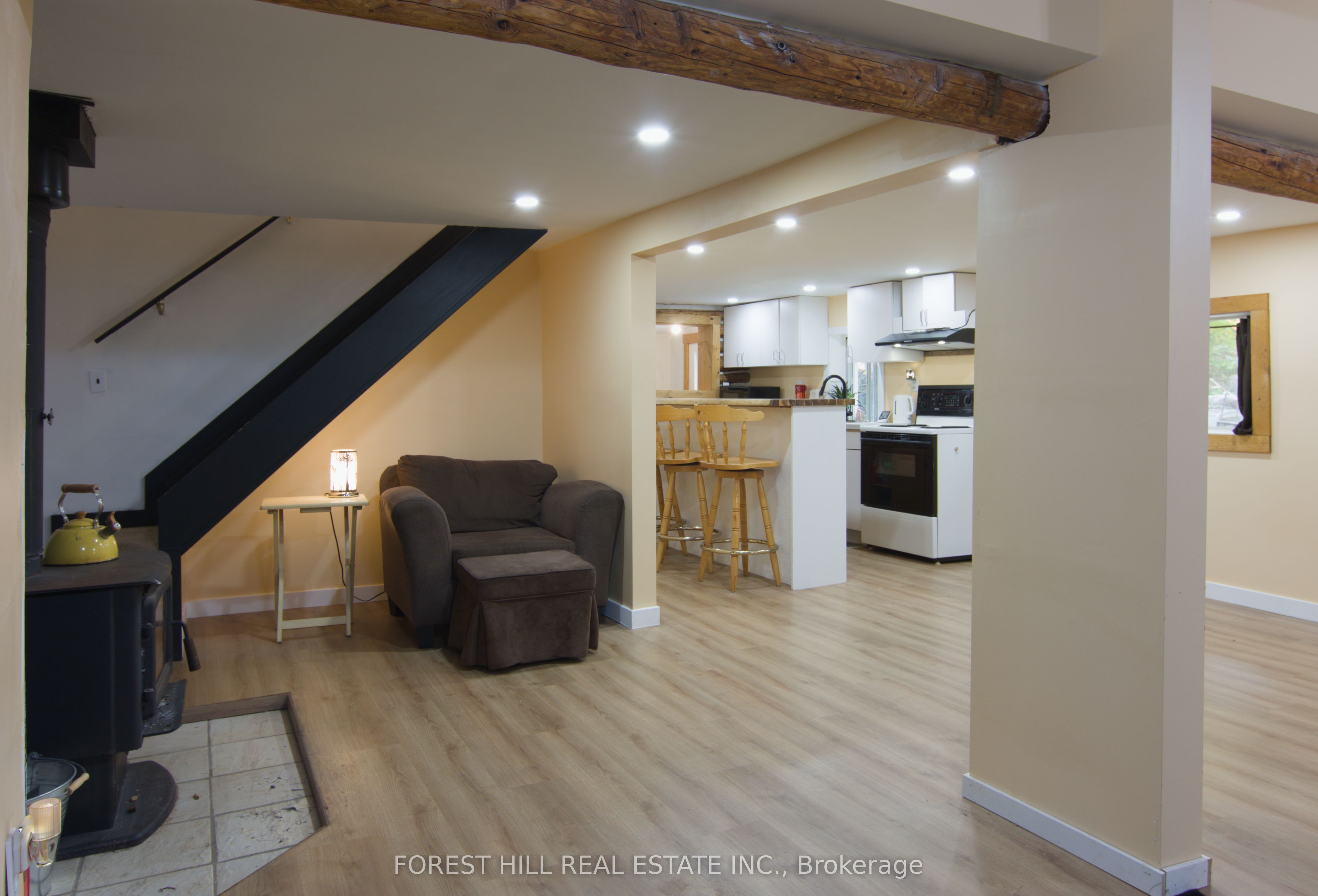 240 Britannia Road Property Photo 11