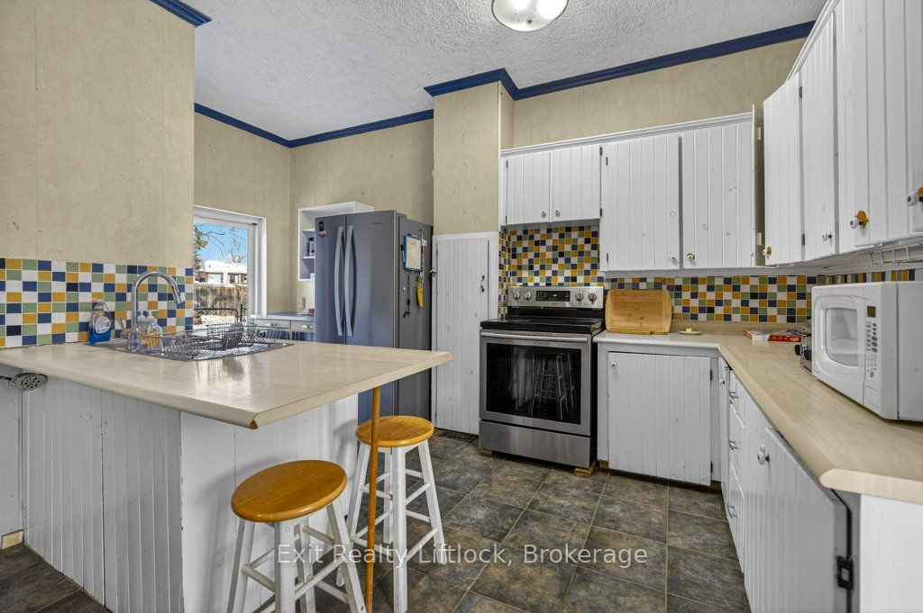 212 Barnardo Avenue Property Photo 13
