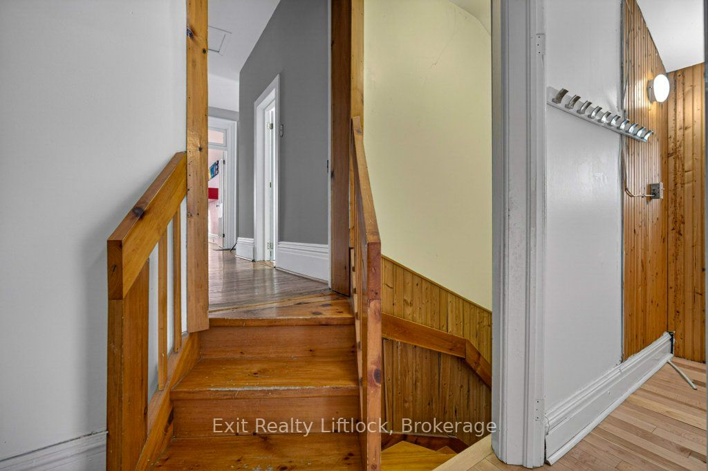 212 Barnardo Avenue Property Photo 23