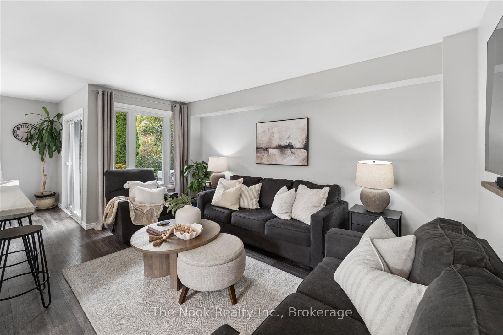 2 Century Boulevard Property Photo 9