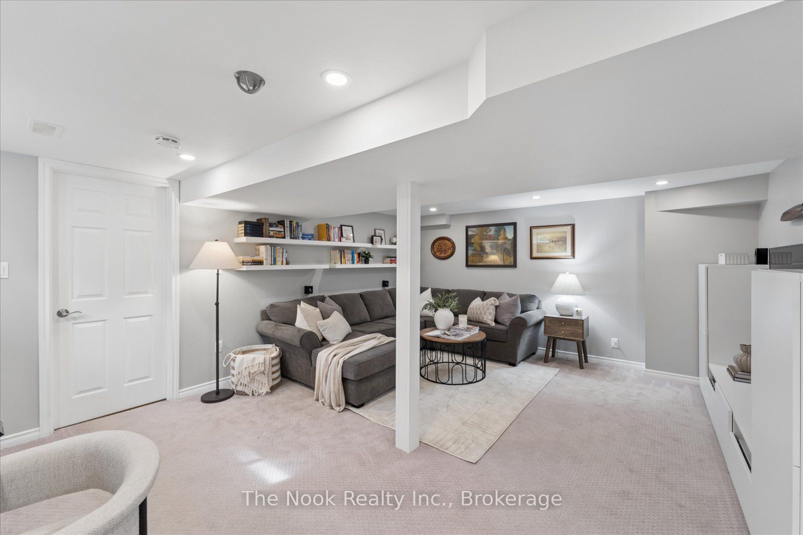 2 Century Boulevard Property Photo 19