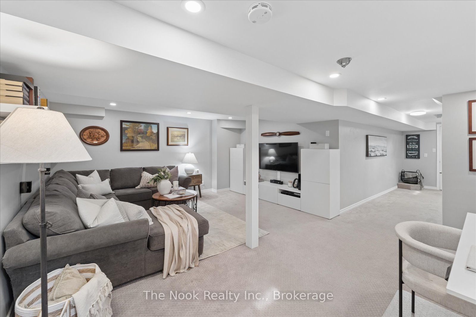 2 Century Boulevard Property Photo 20