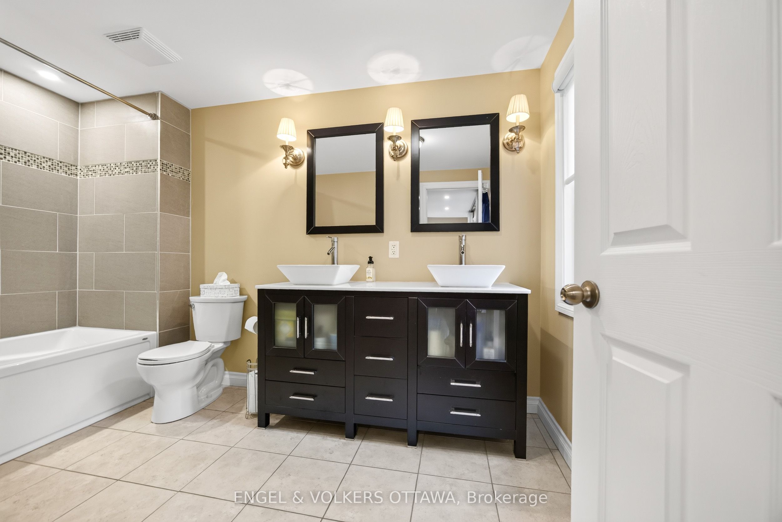 533 Hilson Avenue Property Photo 27