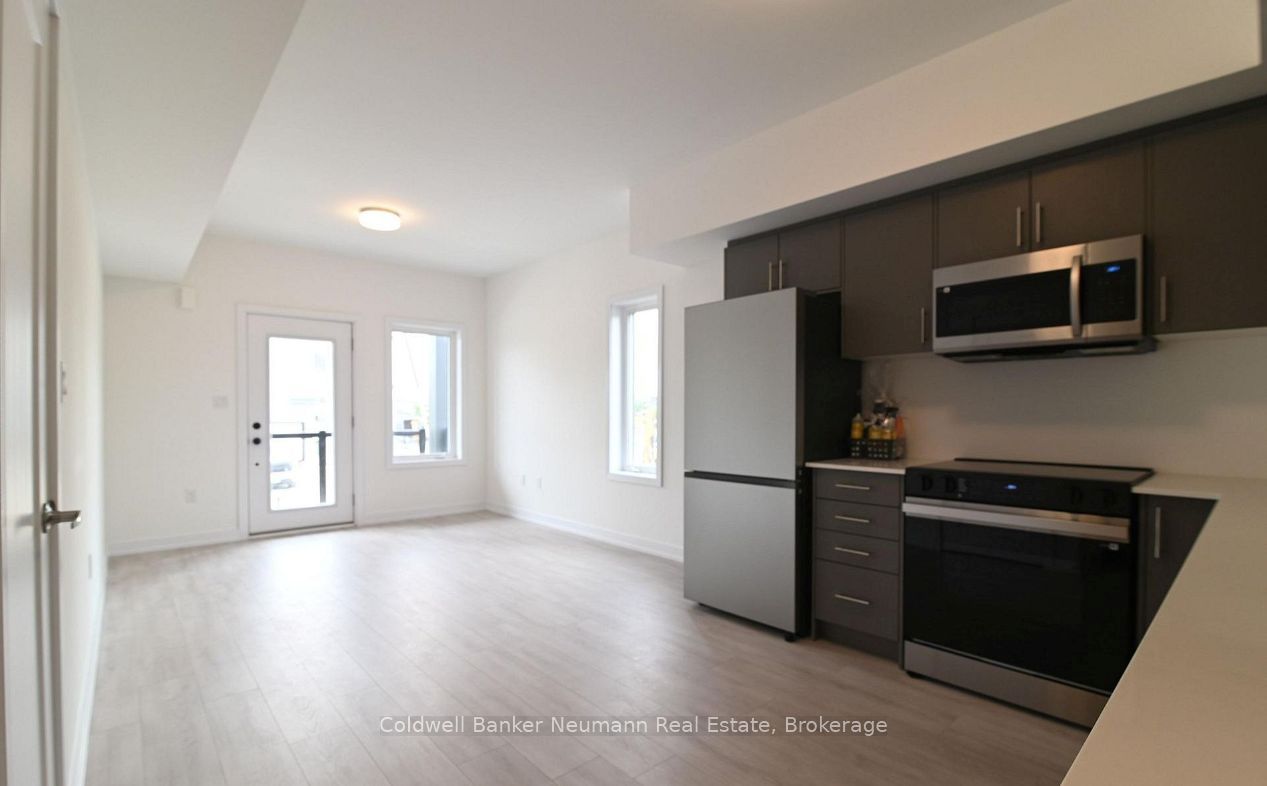 42 Lowes Road W 12 Property Photo 2