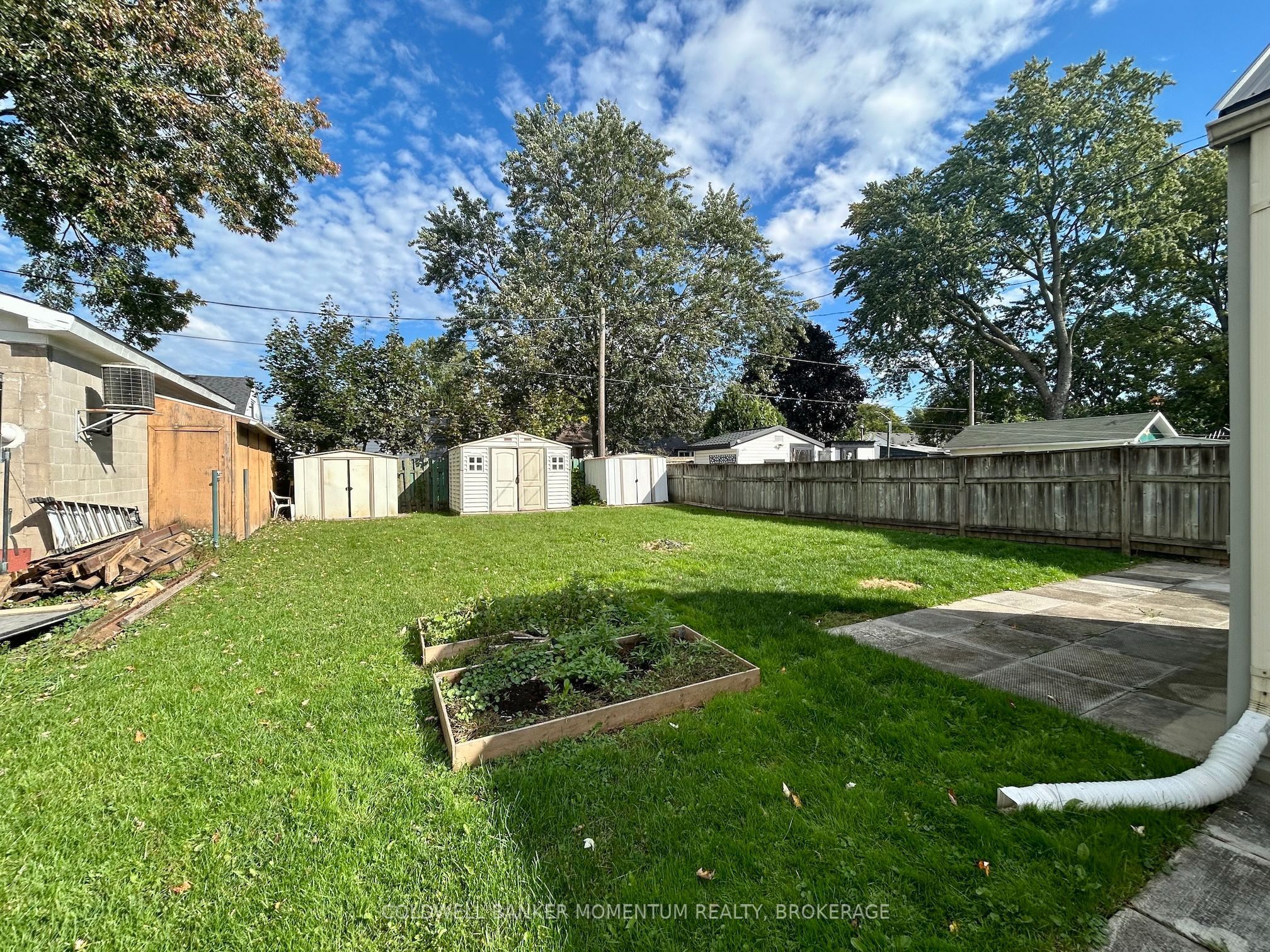 6333 Skinner Street Property Photo 4