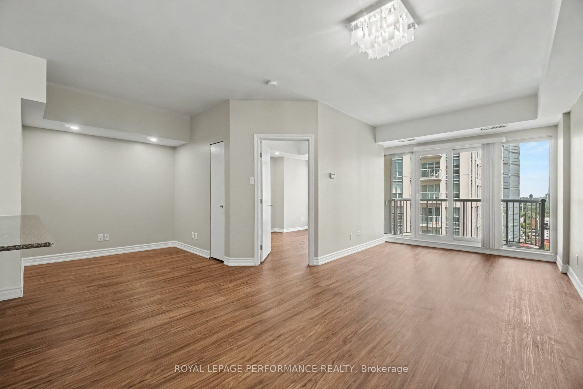 234 Rideau Street 2205 Property Photo 7